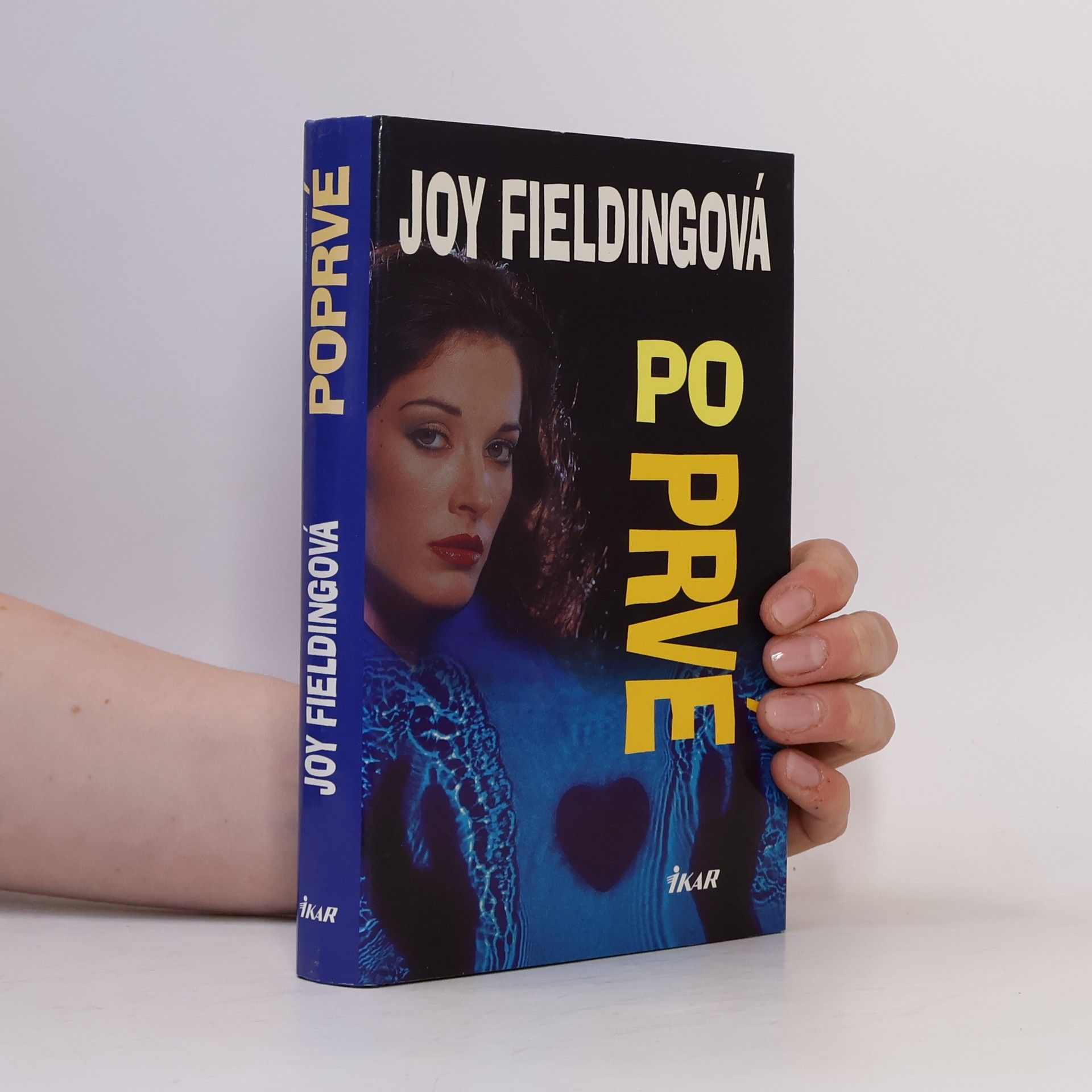 Joy Fielding Poprvé