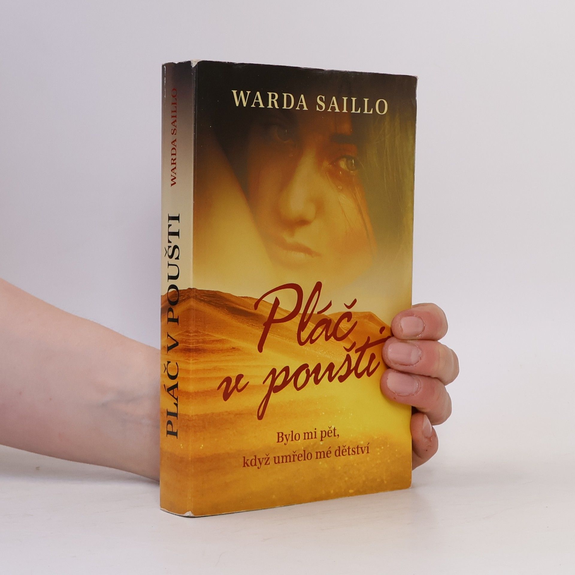 Ouarda Saillo Pláč v poušti