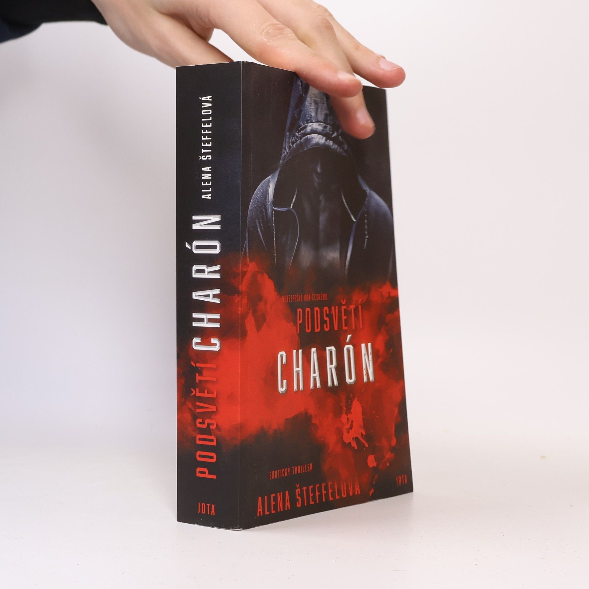 Charón