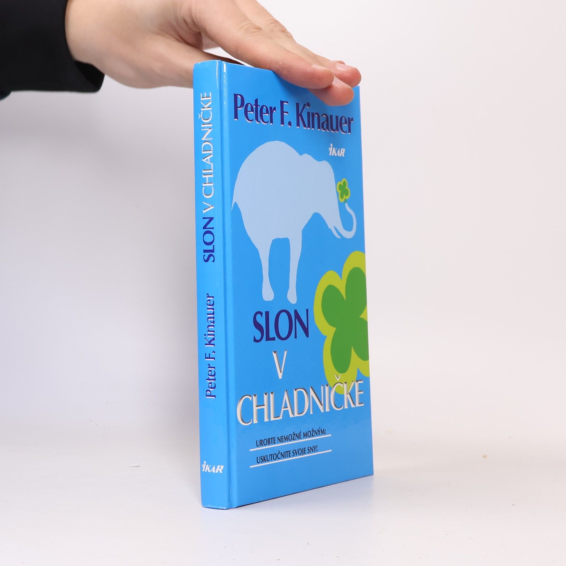 Peter F. Kinauer Slon v chladničke