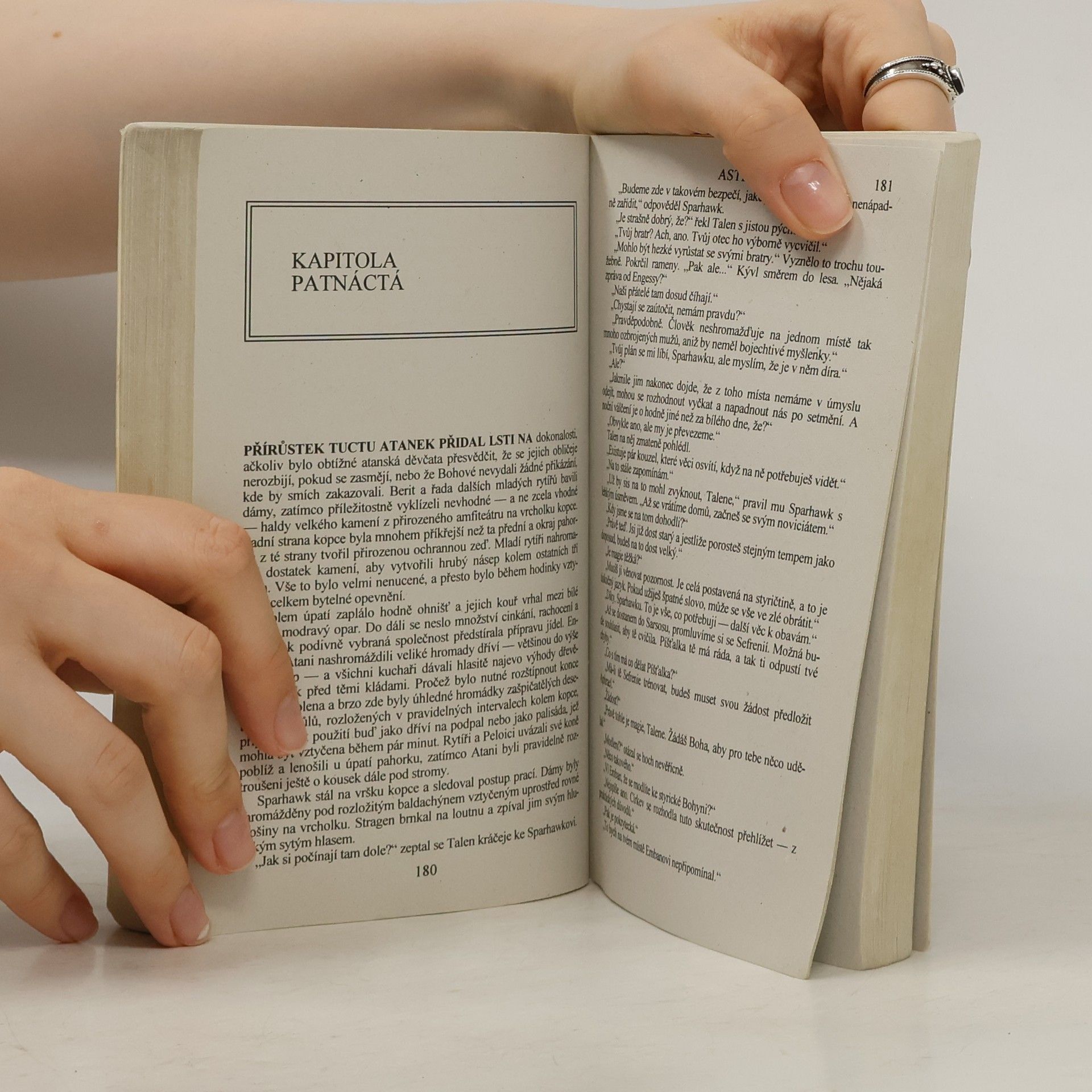David Eddings Plamenné chrámy. Tamuli, 1. kniha