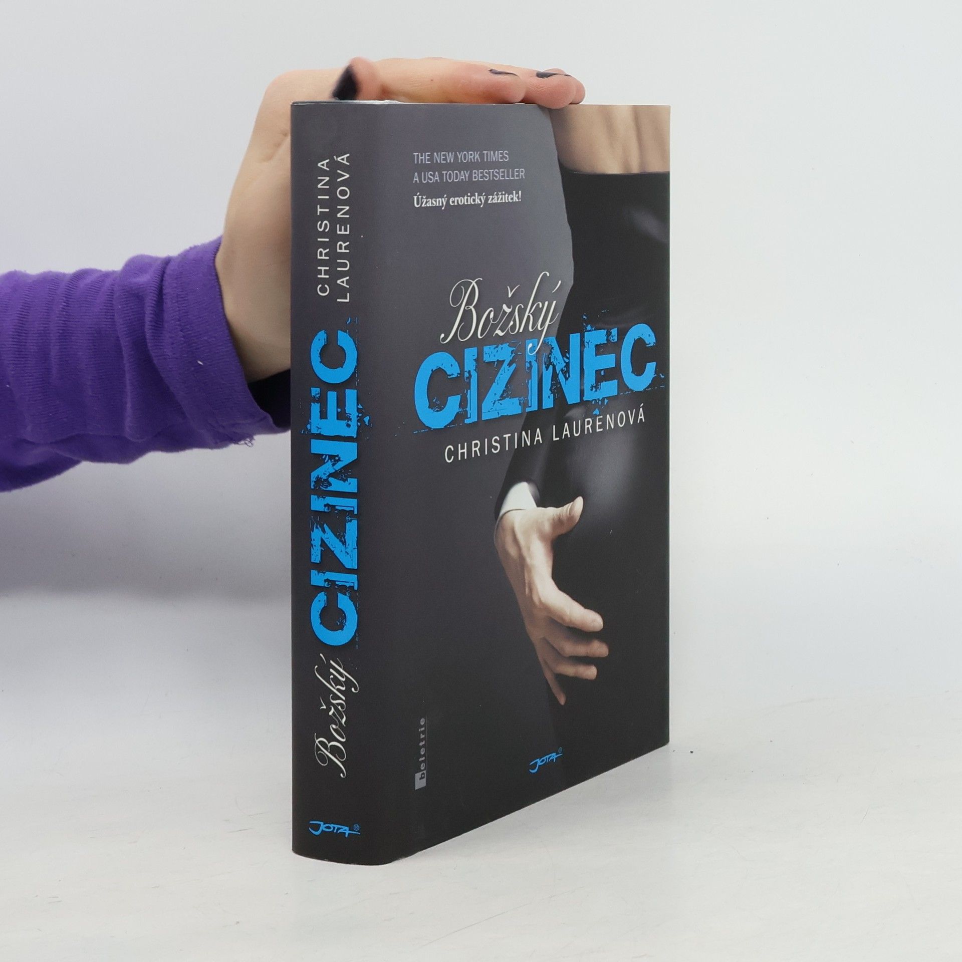 Christina Lauren Božský cizinec