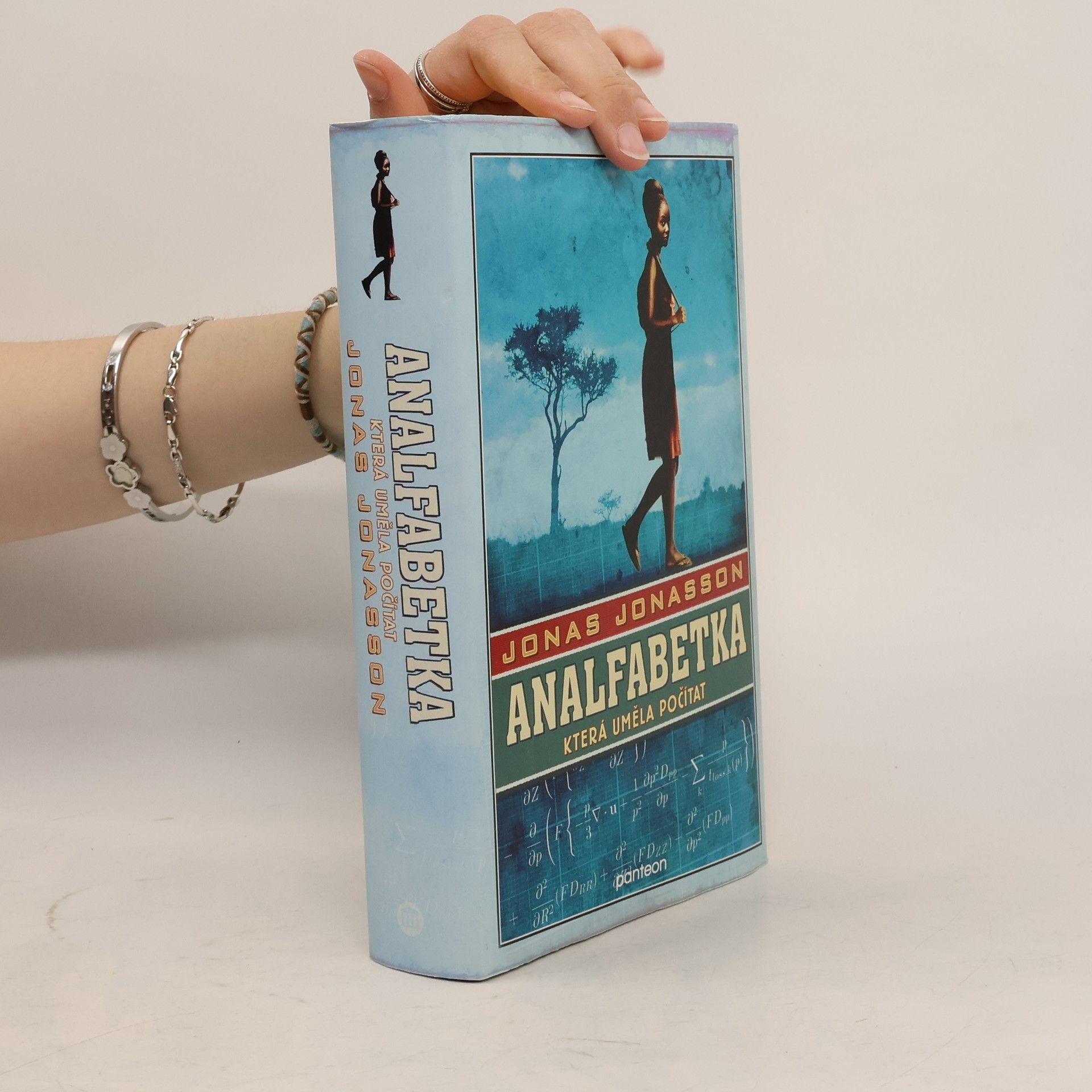 Jonas Jonasson Analfabetka, která uměla počítat