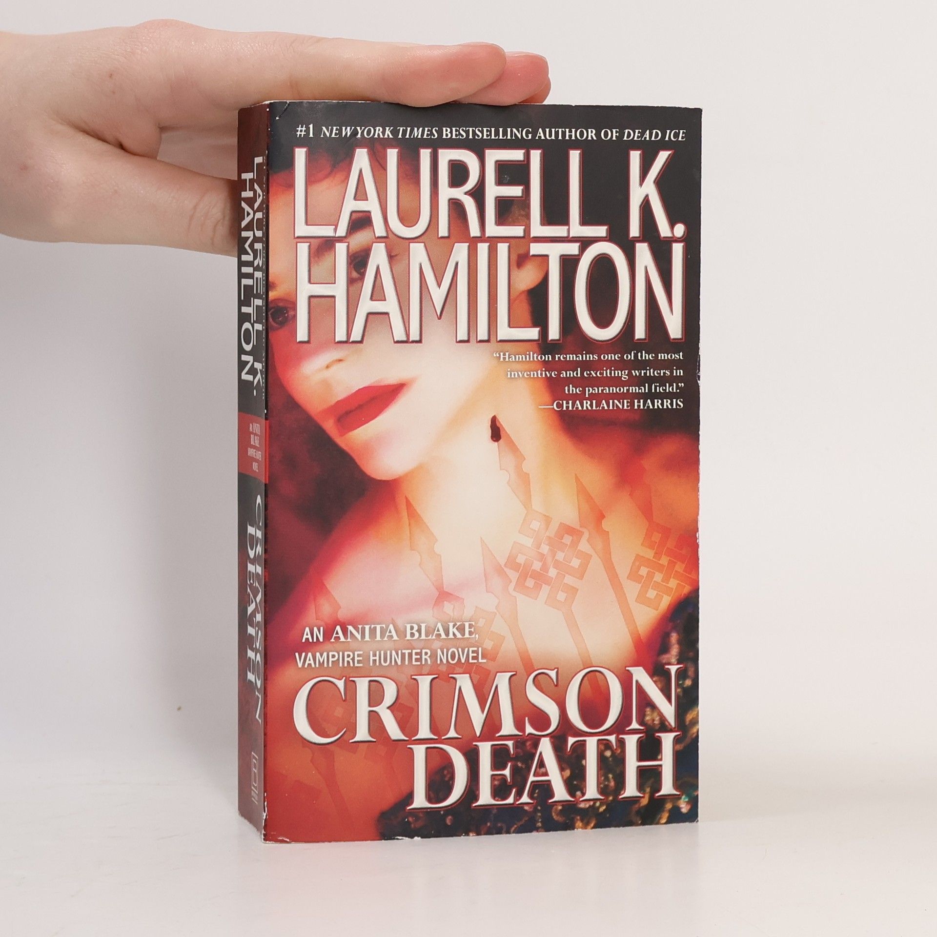 Laurell Kaye Hamilton Crimson Death