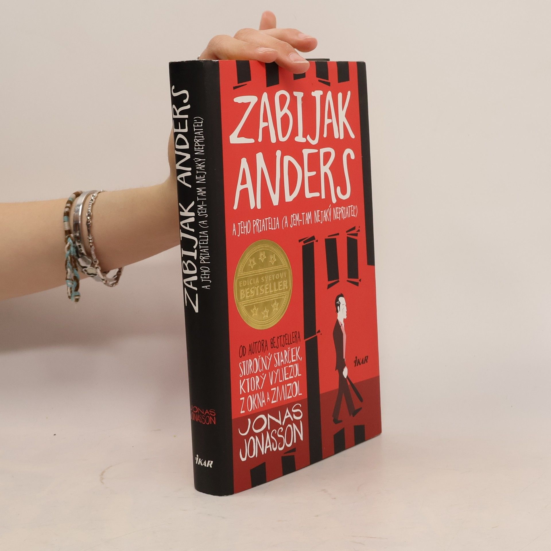 Jonas Jonasson Zabijak Anders a jeho priatelia