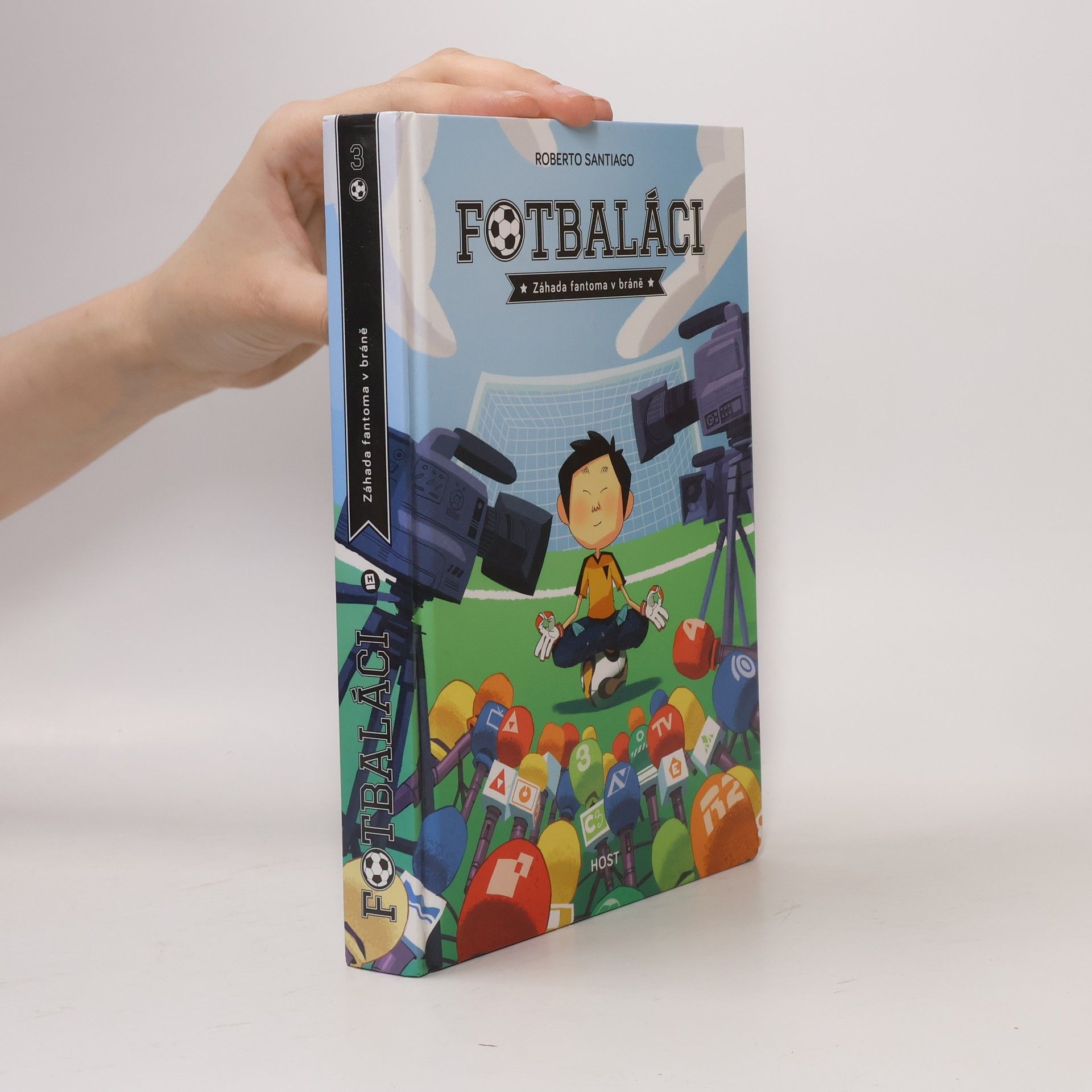 Roberto Santiago Fotbaláci 3. Záhada fantoma v bráně