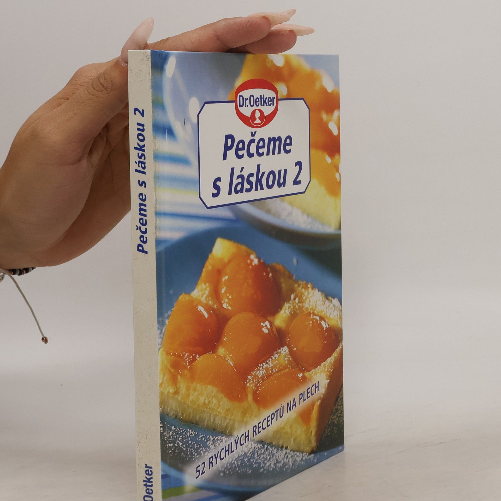 Katarína Balcová Pečeme s láskou 2. 52 rychlých receptů na plech.