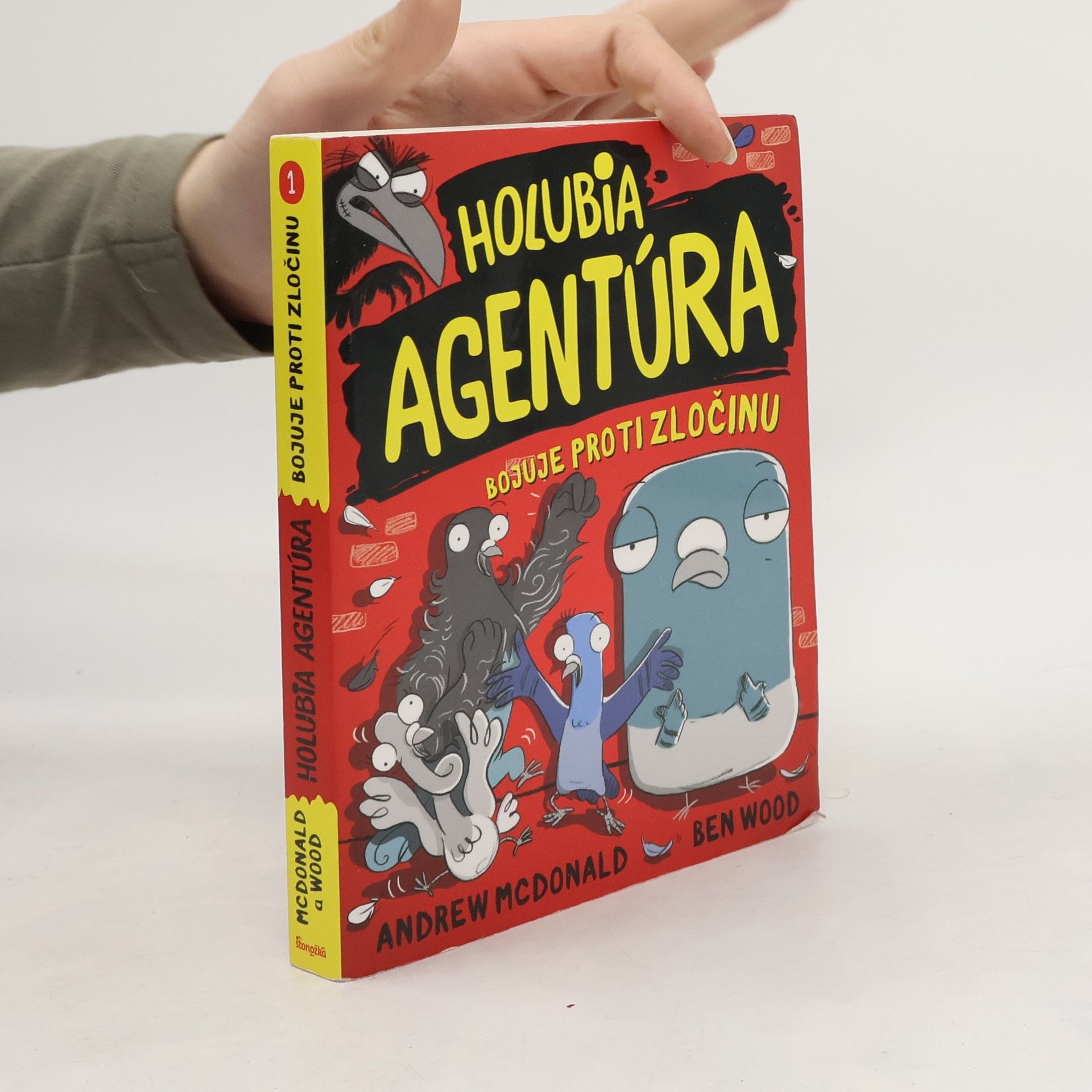 Andrew McDonald Holubia agentúra bojuje proti zločinu