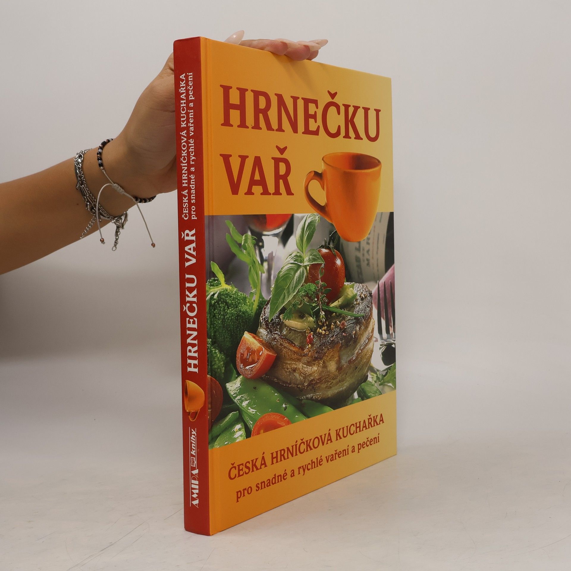 Jitka Živsová Hrnečku vař : česká hrníčková kuchařka pro snadné a rychlé vaření a pečení