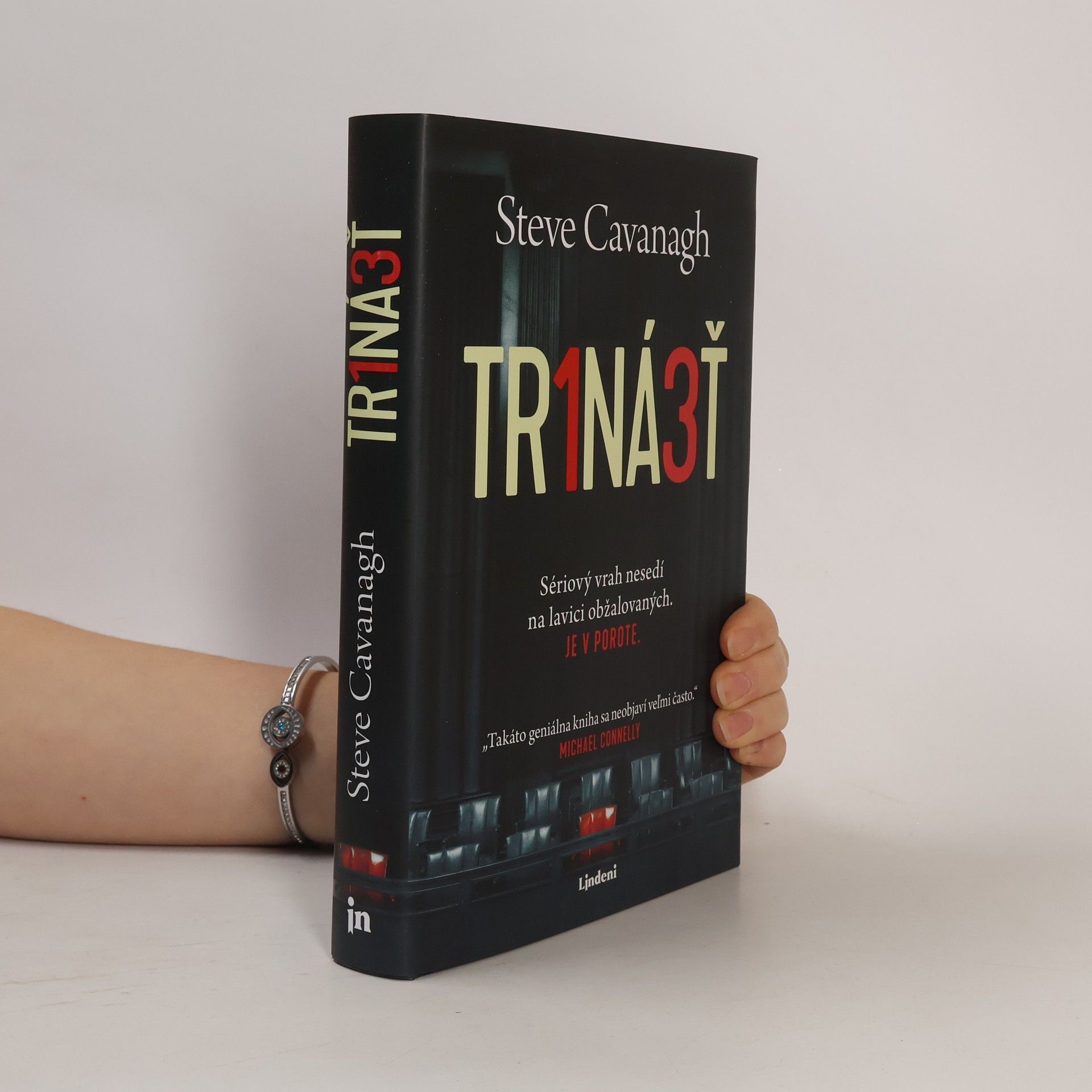 Steve Cavanagh Trinásť