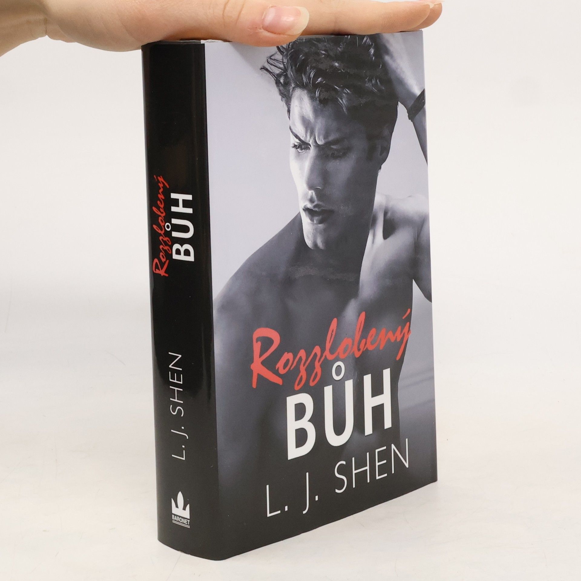 L. J. Shen Rozzlobený Bůh