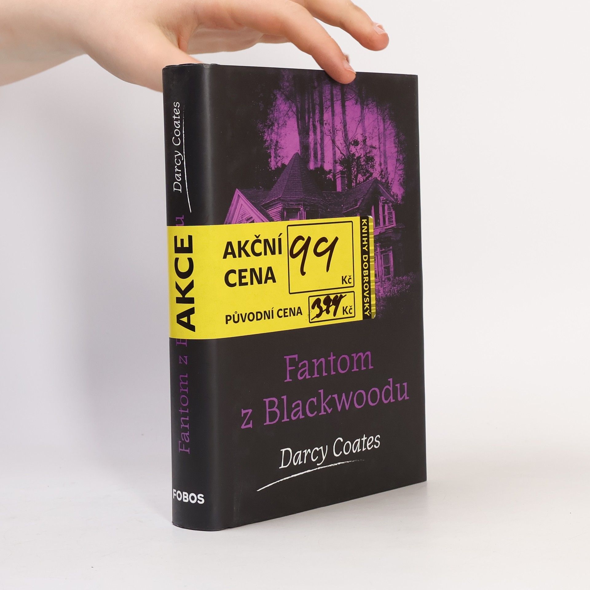 Darcy Coates Fantom z Blackwoodu