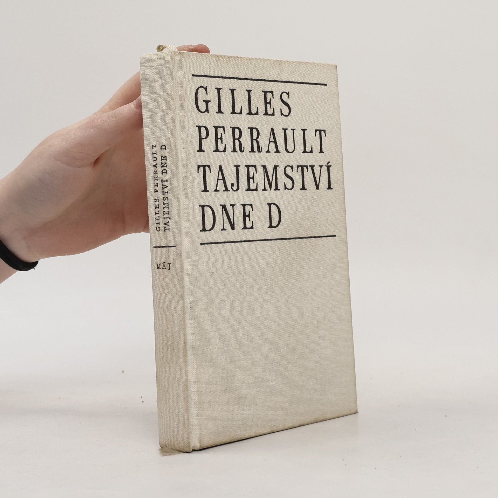 Gilles Perrault Tajemství dne D