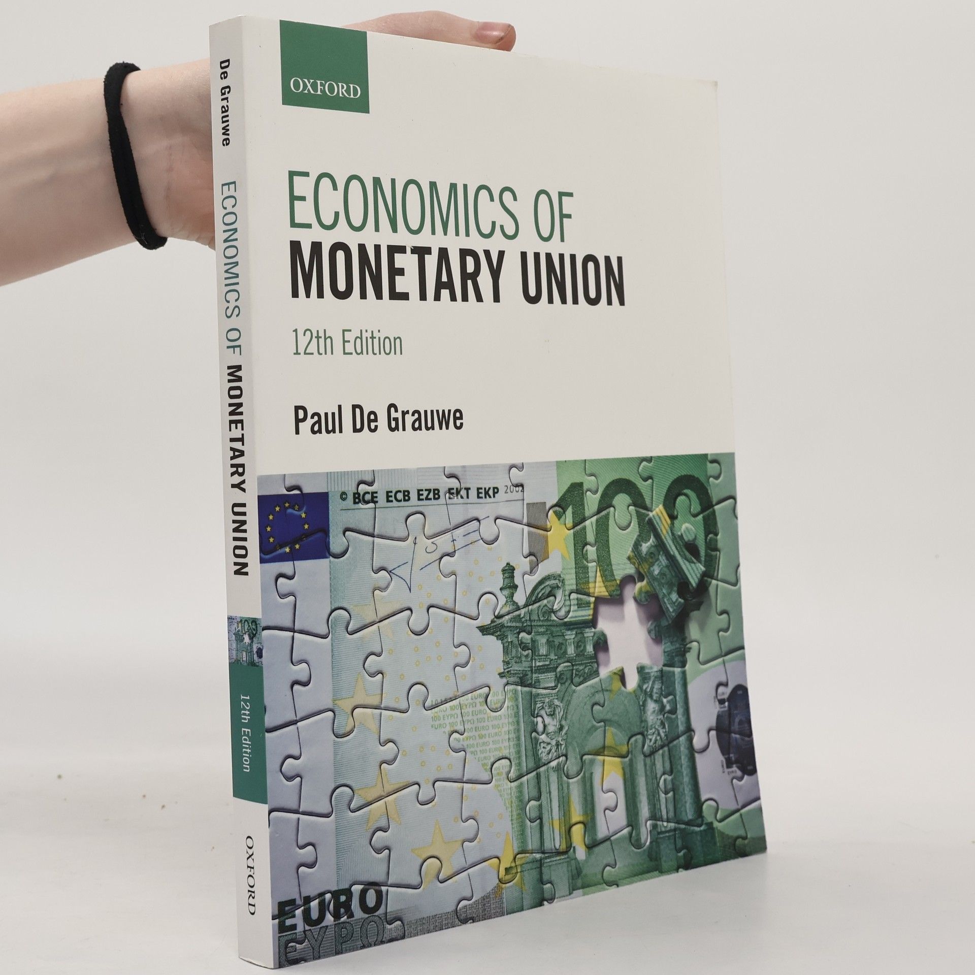 Paul De Grauwe Economics of Monetary Union