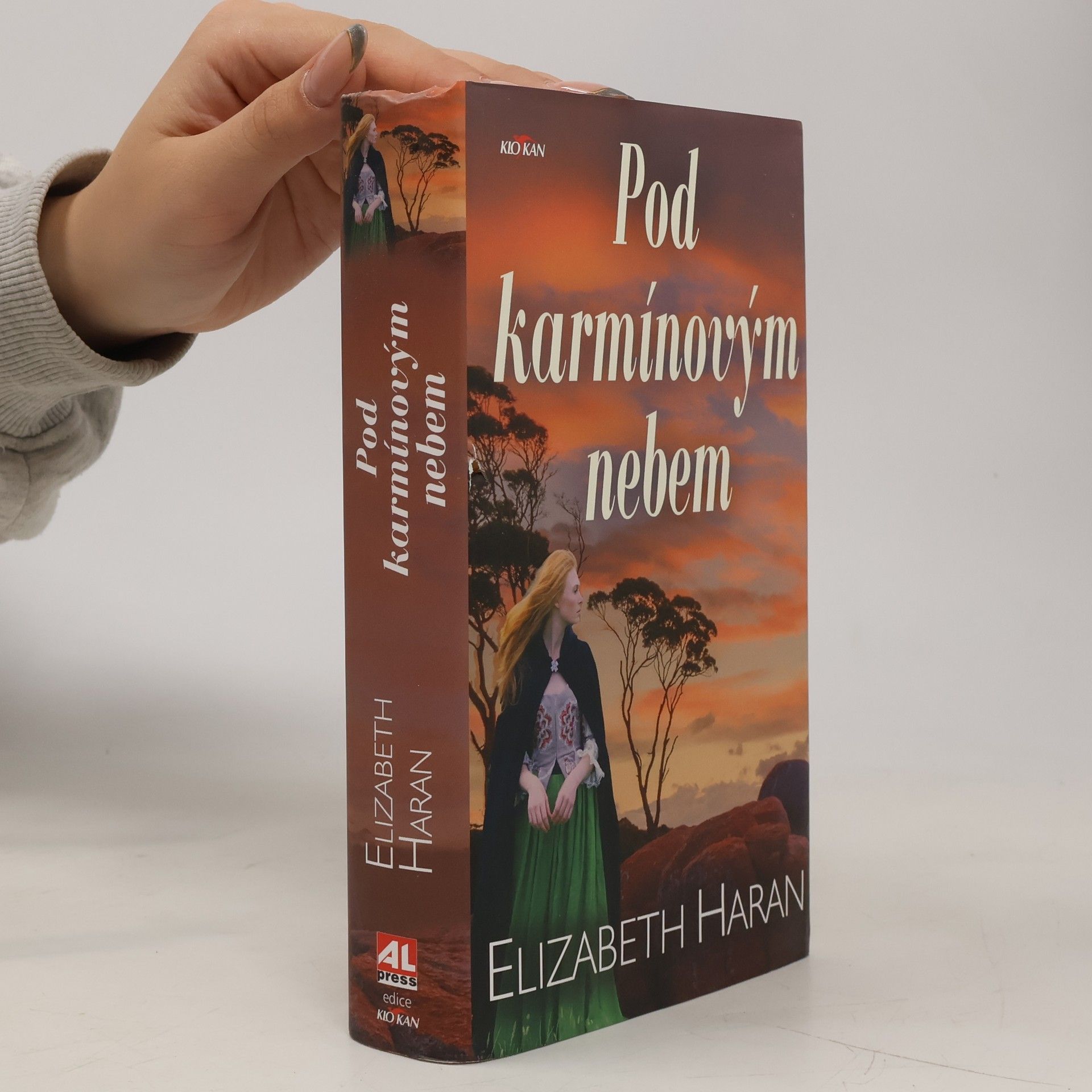 Elizabeth Haran Pod karmínovým nebem
