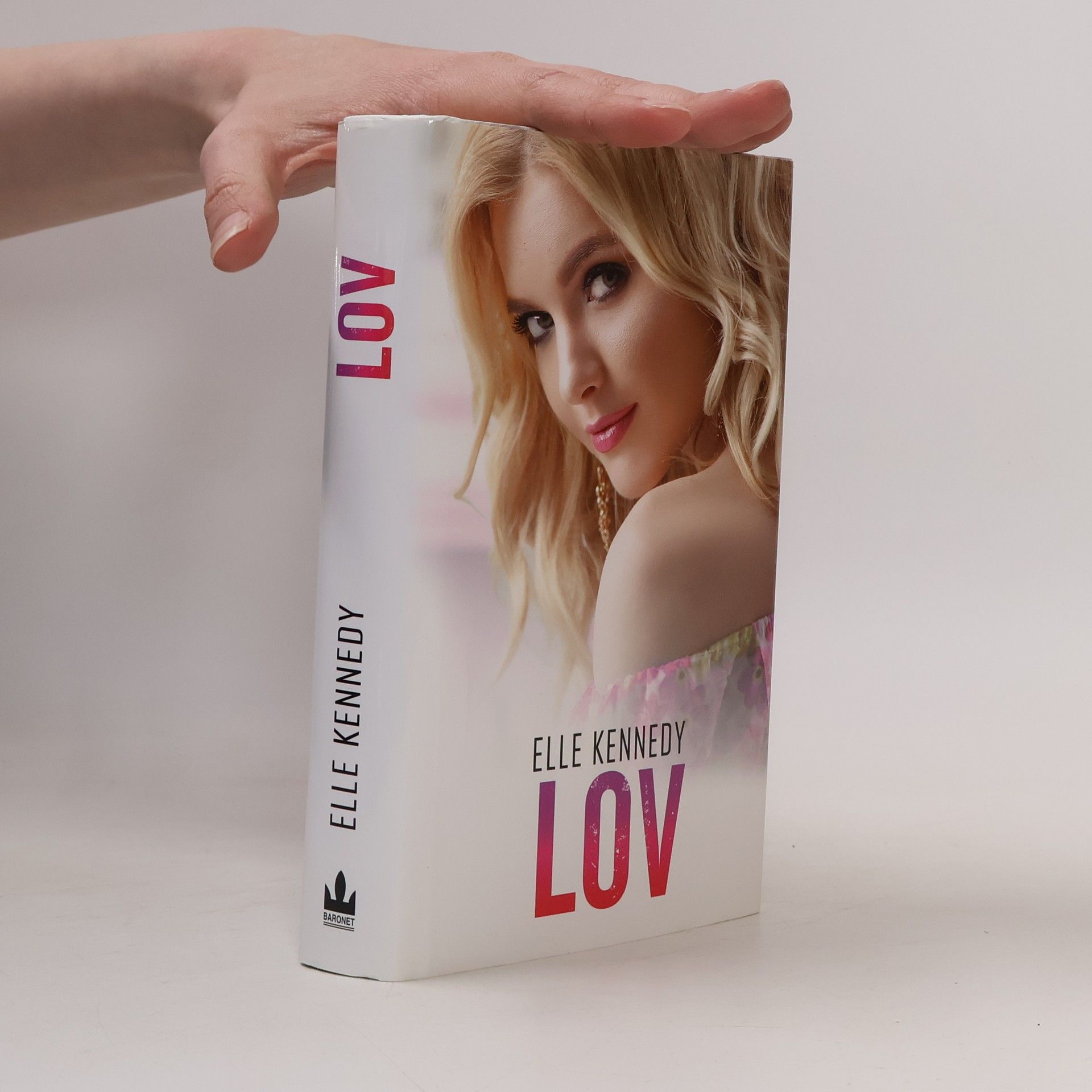 Elle Kennedy Lov