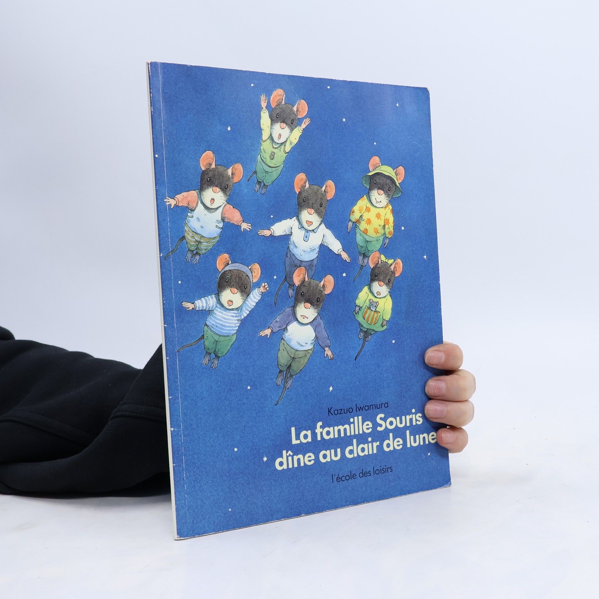 La famille Souris dîne au clair de lune