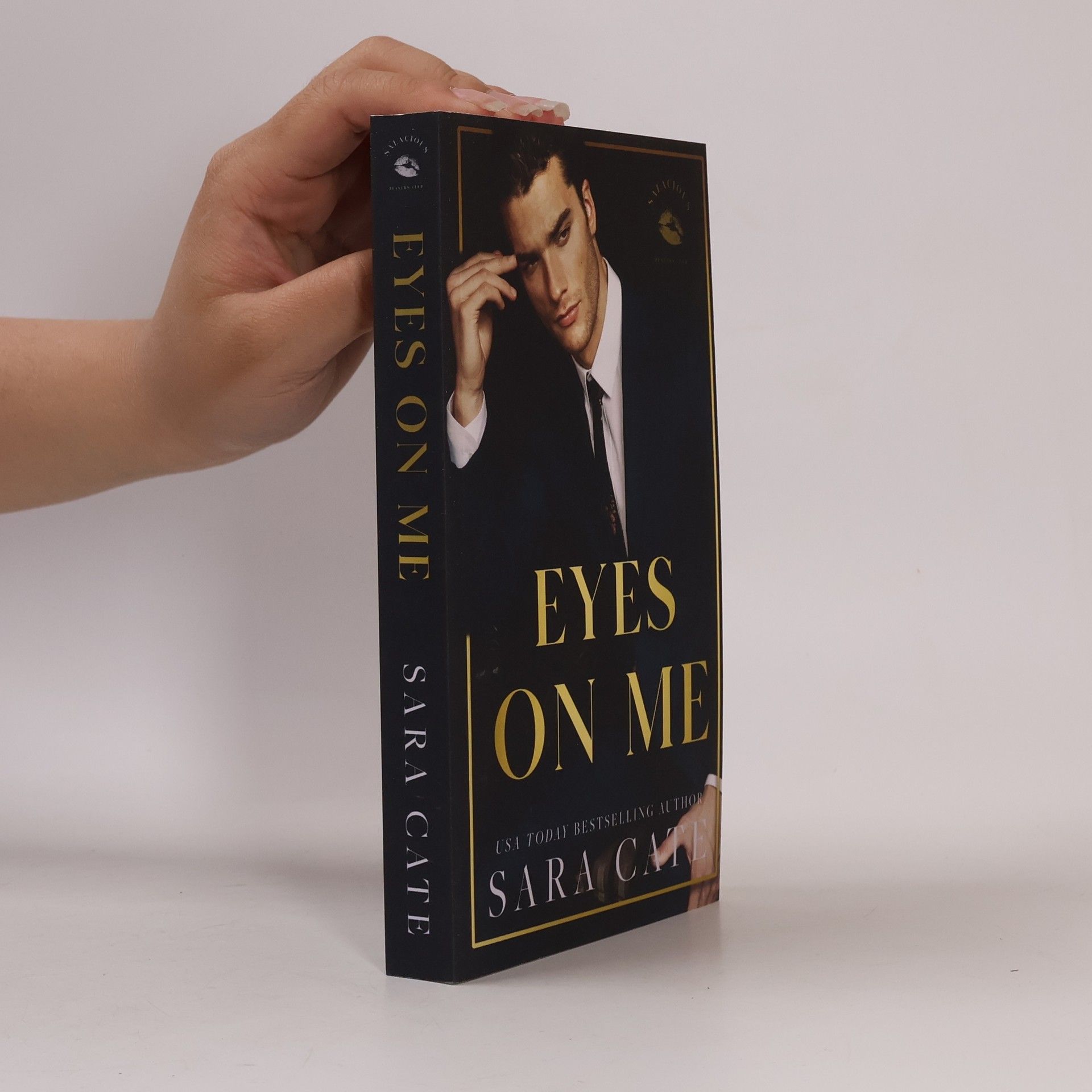 Sara Cate Eyes on Me