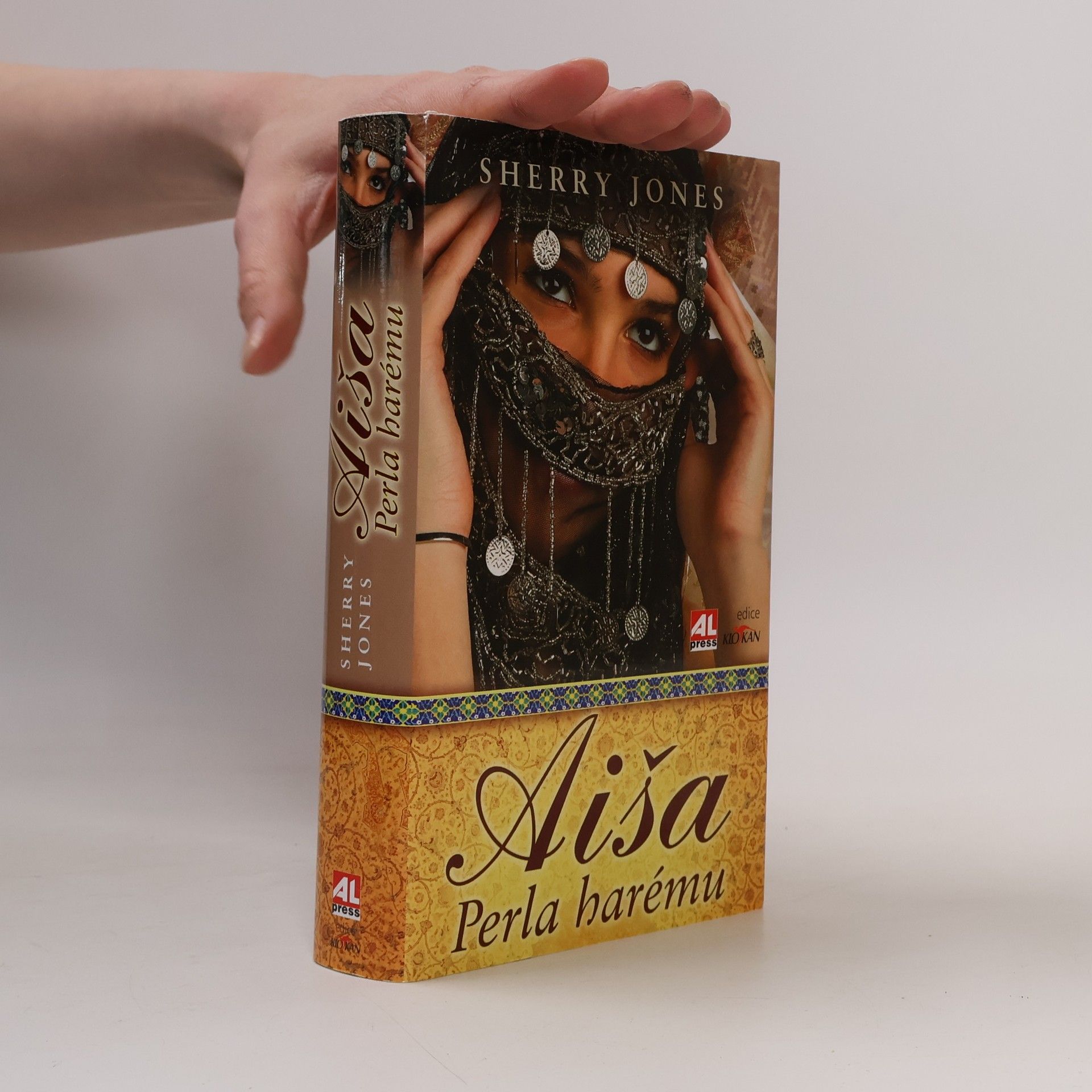 Aiša: Perla harému