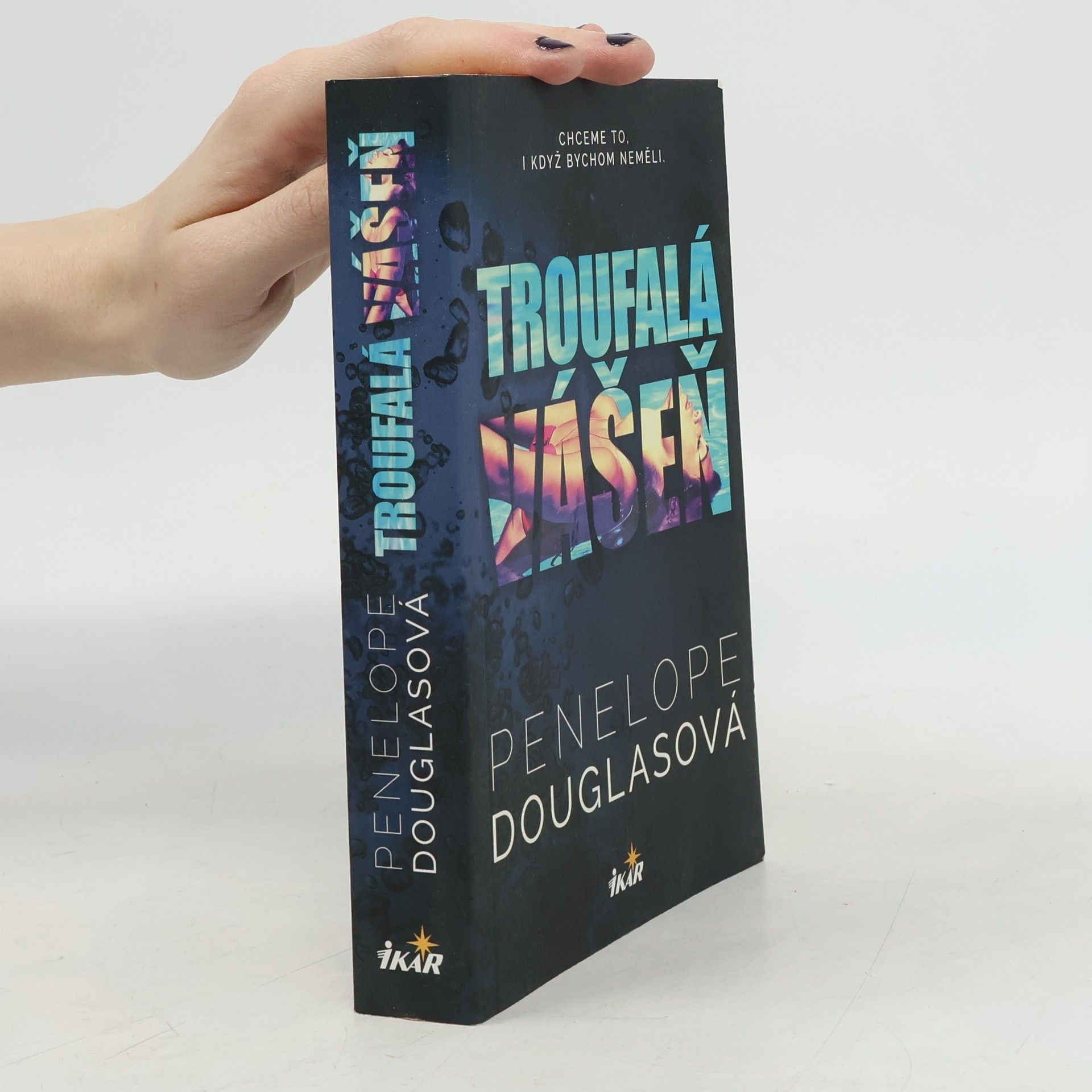 Penelope Douglas Troufalá vášeň