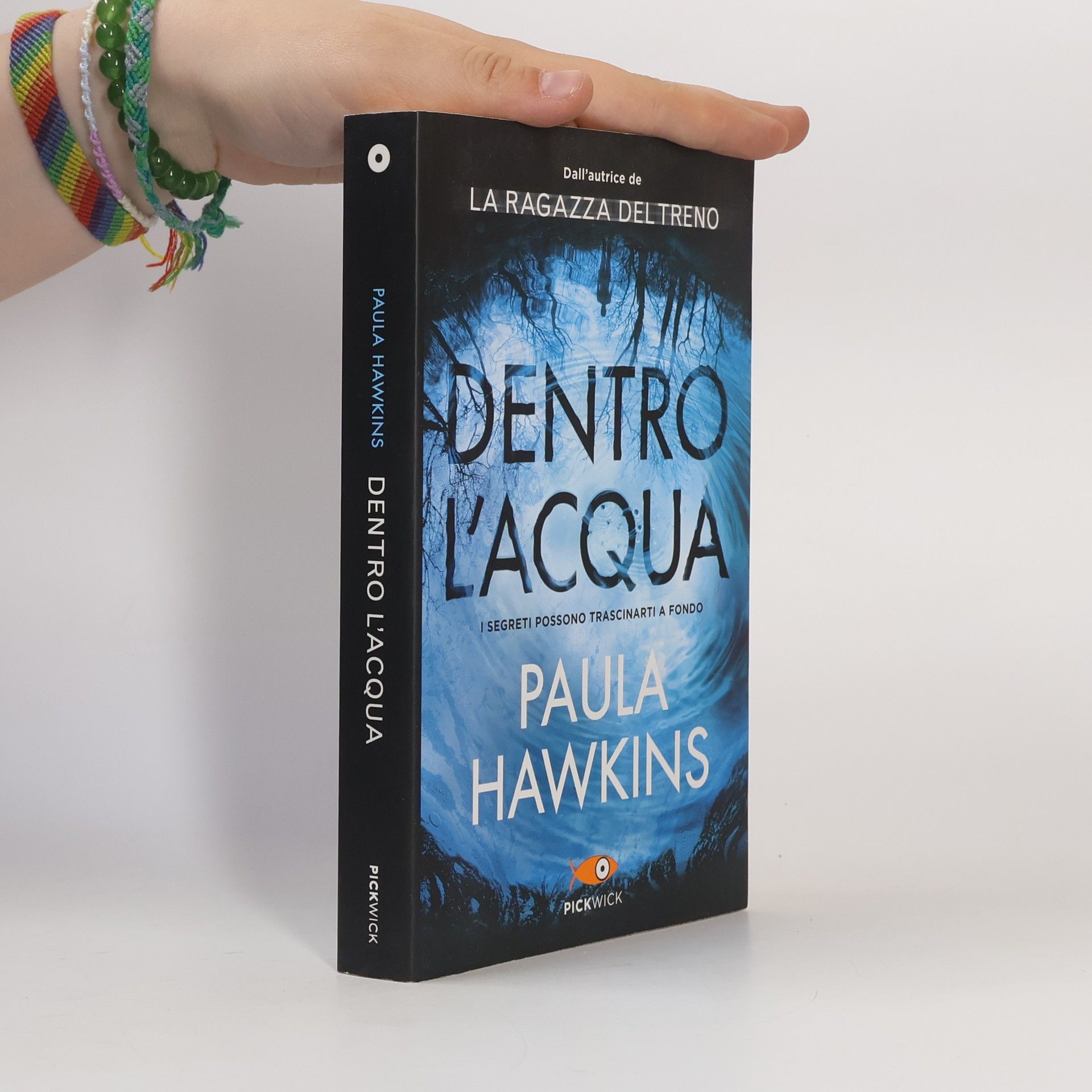 Paula Hawkins Dentro l’acqua