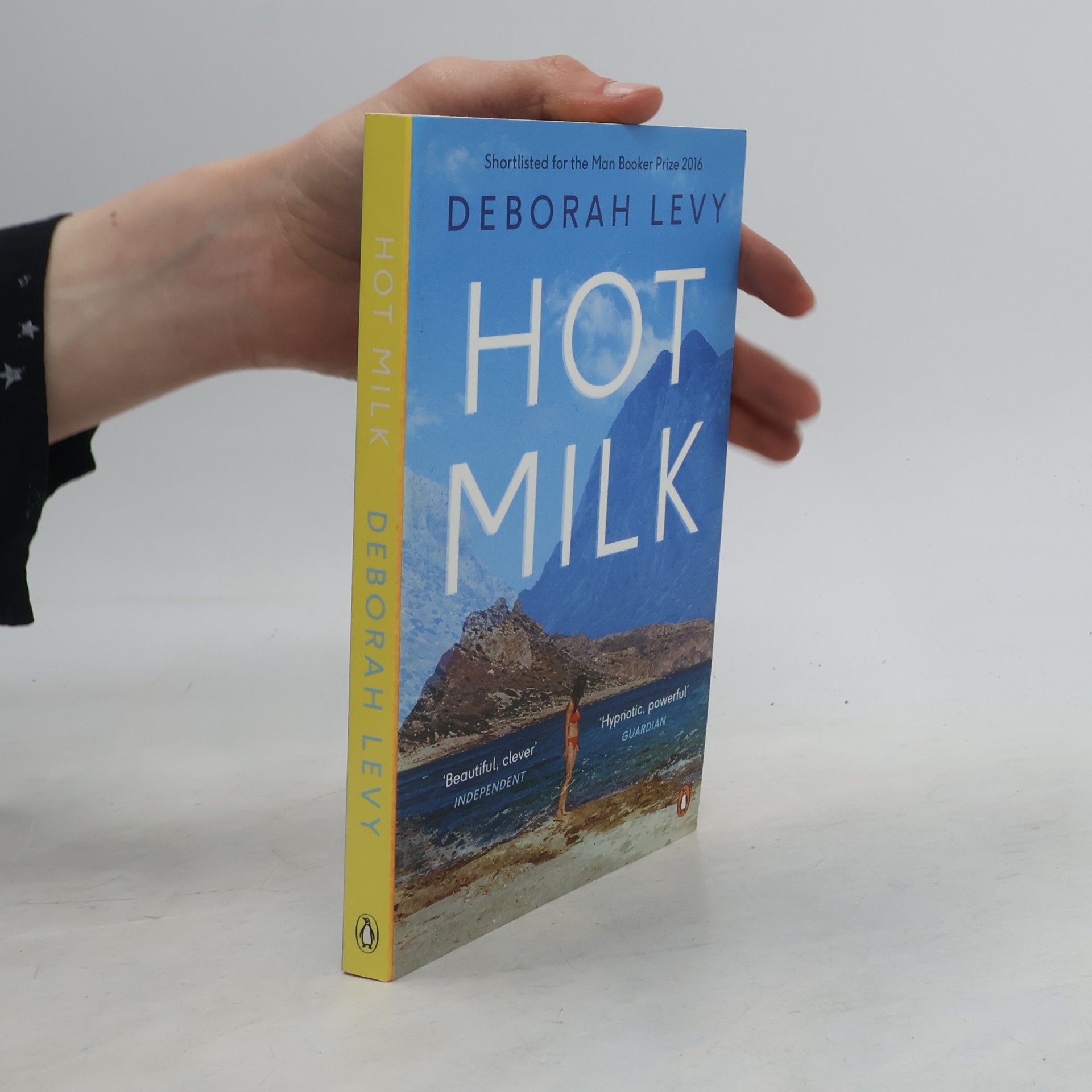 Deborah Levy Hot milk