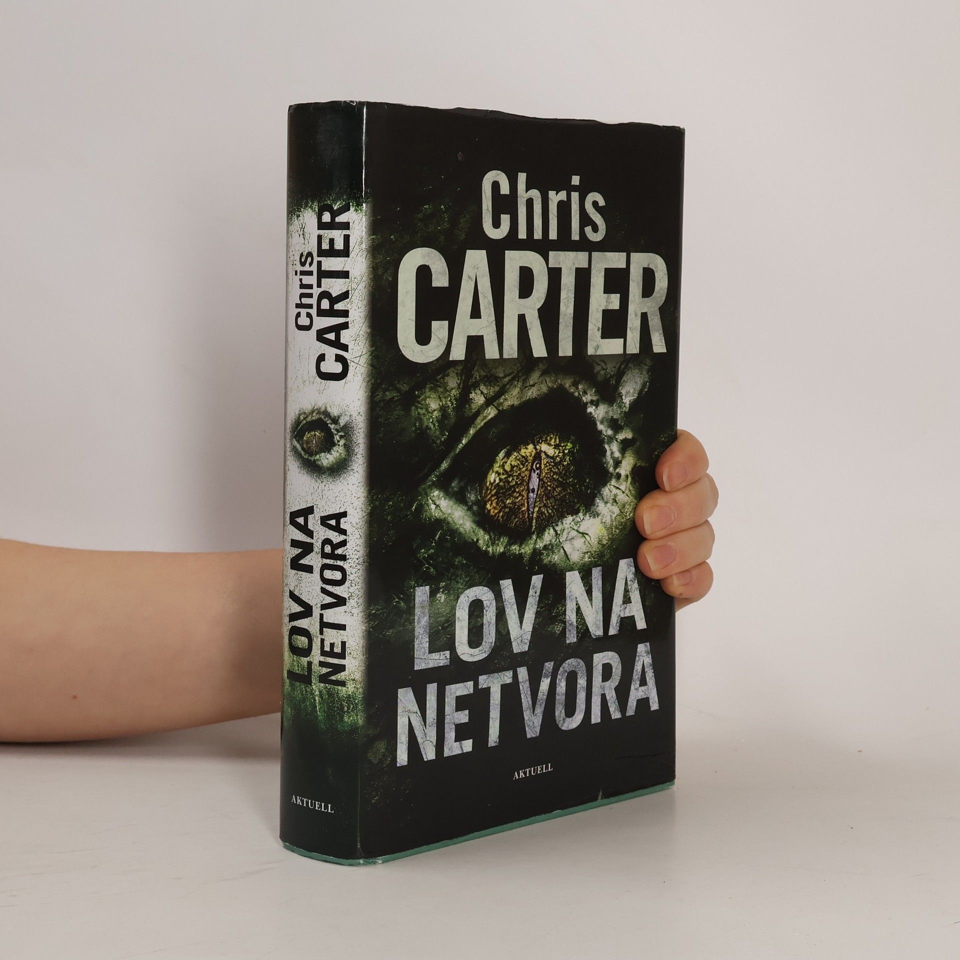 Chris Carter Lov na netvora
