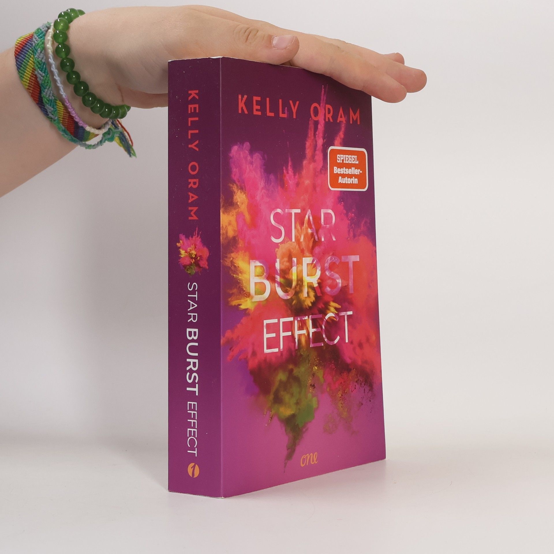 Kelly Oram Starburst Effect