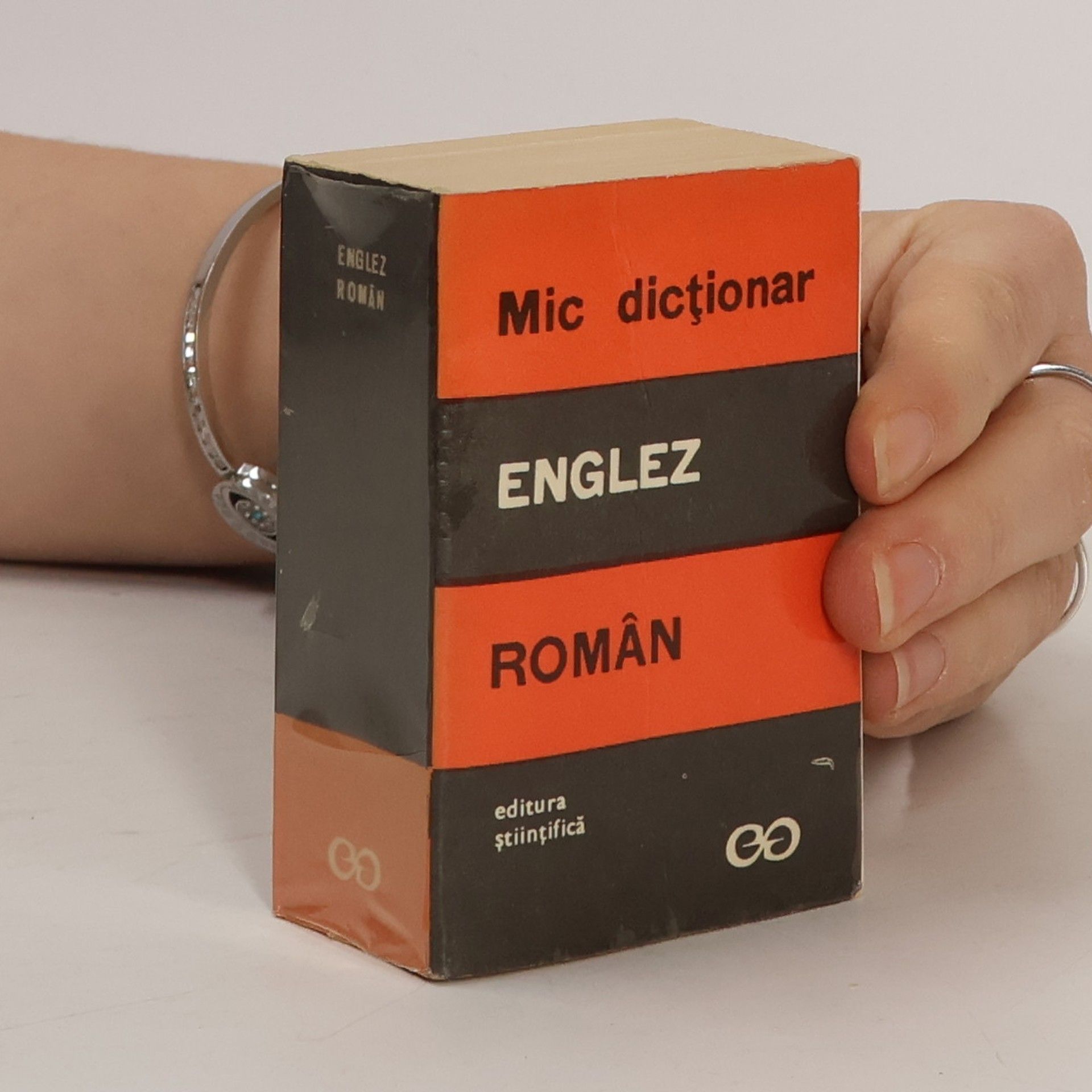 Andrei Bantas Mic Dicţionar Englez-român