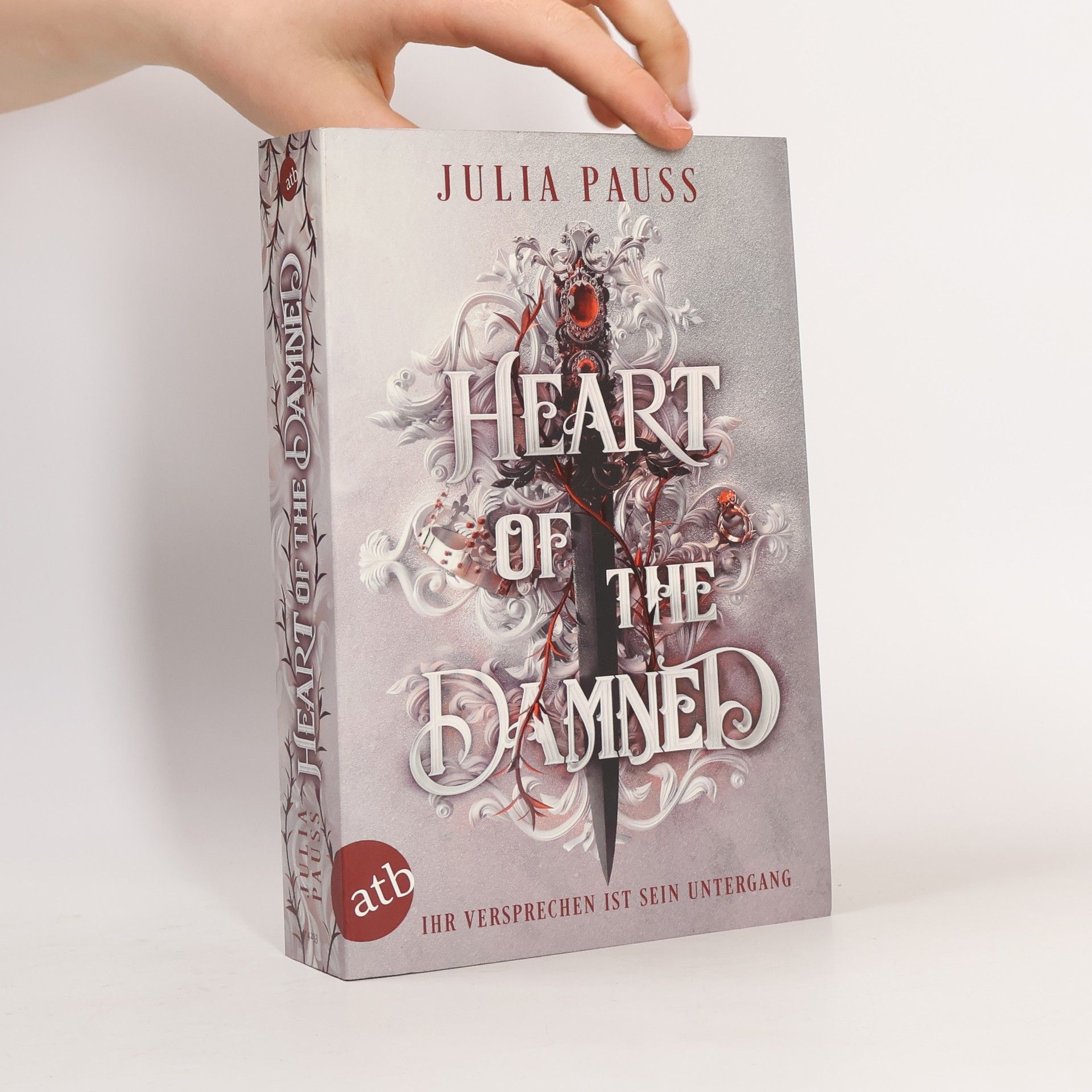 Julia Pauss Heart of the Damned – Ihr Versprechen ist sein Untergang