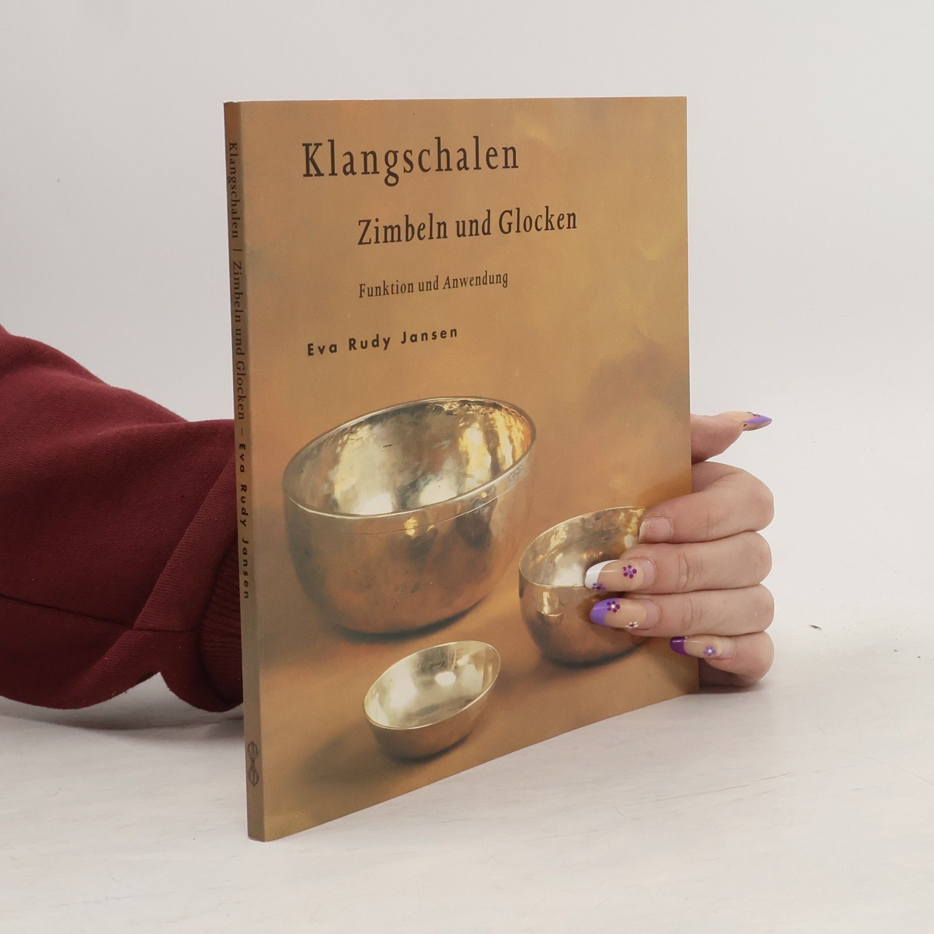 Klangschalen, Zimbeln, Donnerkeile und Glocken