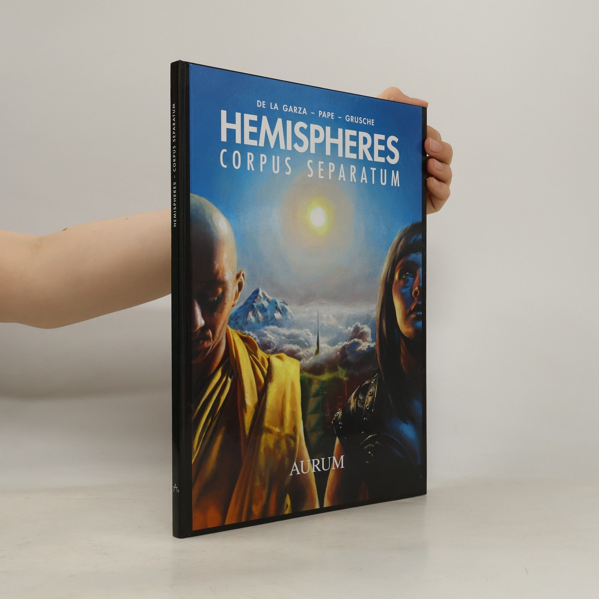 Sascha Grusche Hemispheres