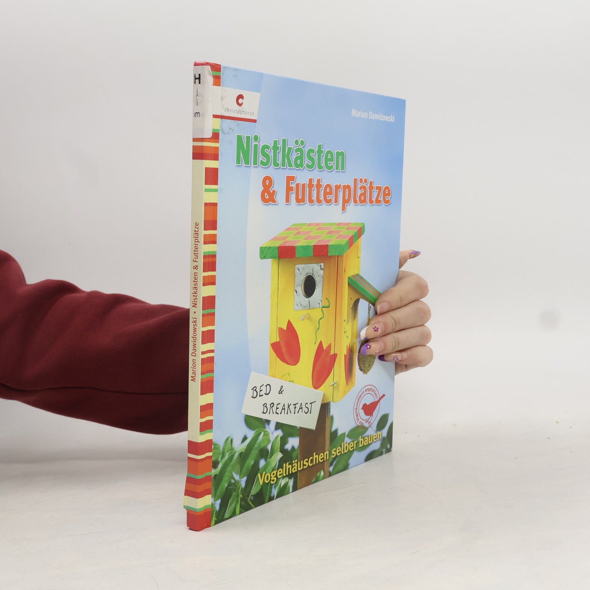 Nistkästen & Futterplätze