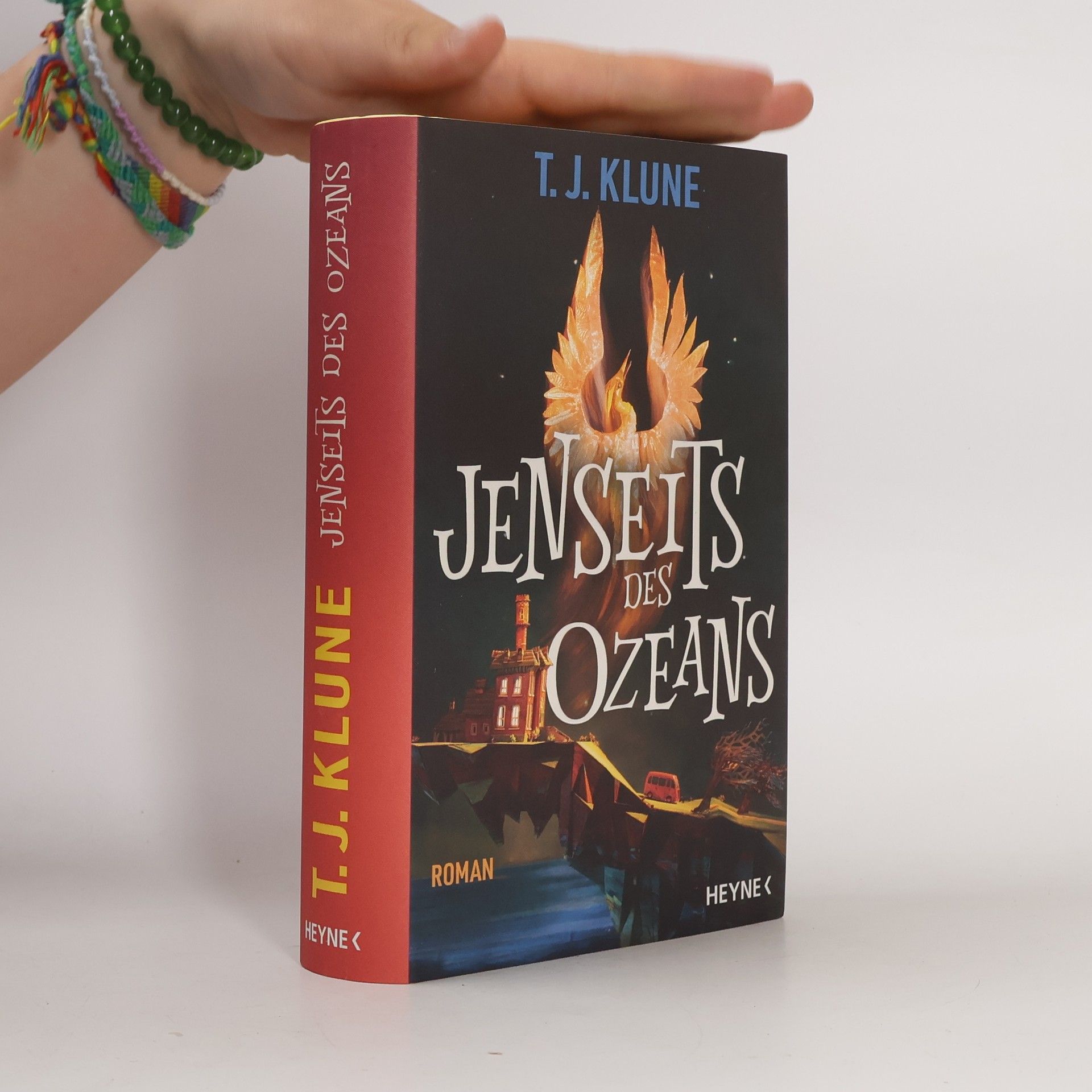 T. J. Klune Jenseits des Ozeans