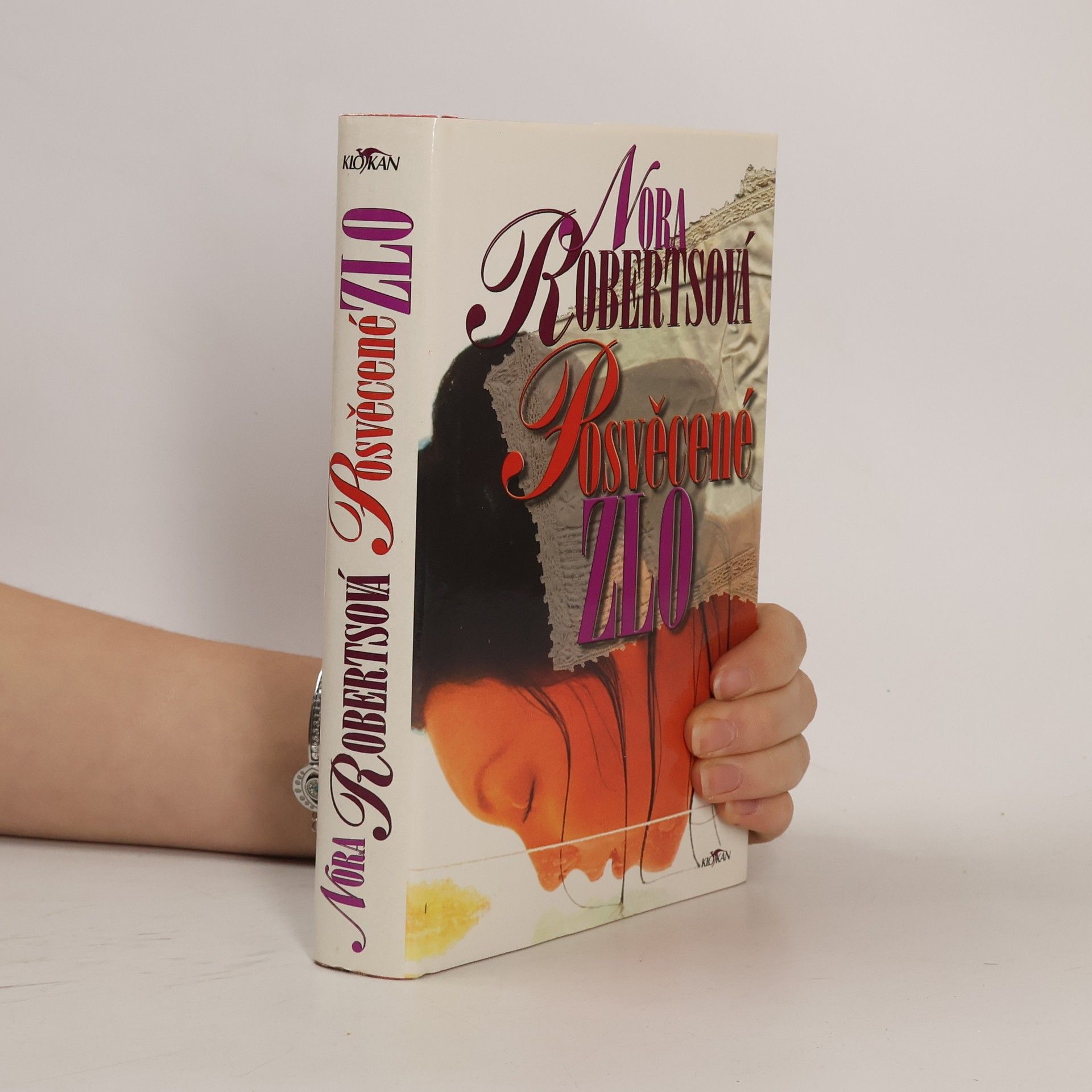 Nora Roberts Posvěcené zlo