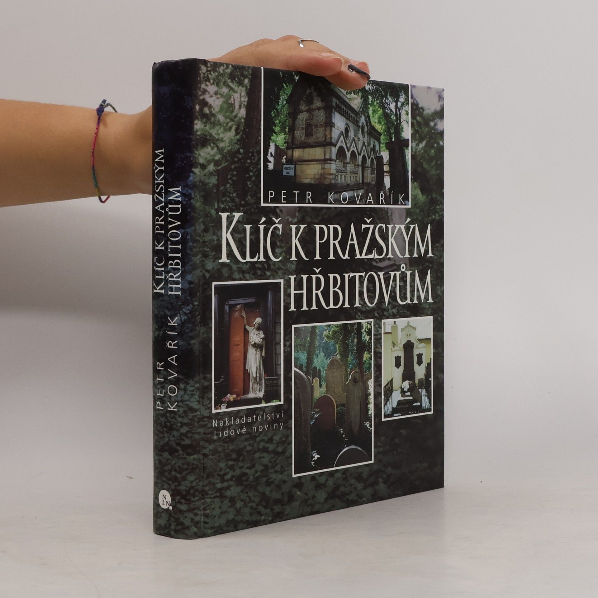 Petr Kovařík Klíč k pražským hřbitovům