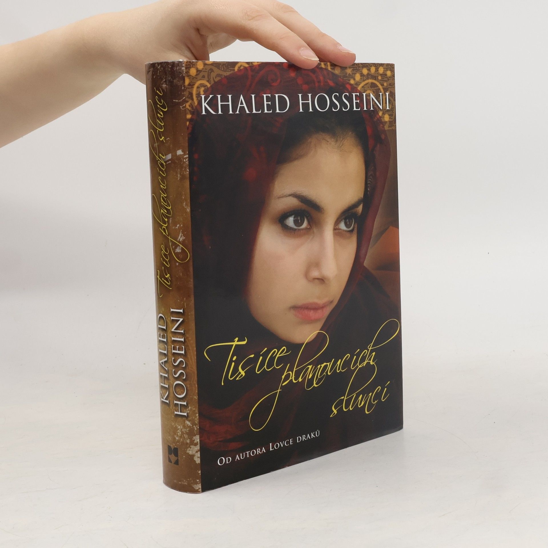 Khaled Hosseini Tisíce planoucích sluncí