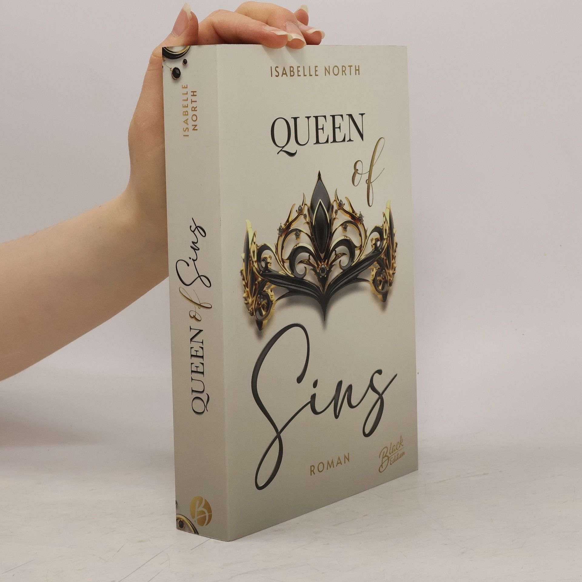 Isabelle North Queen of Sins