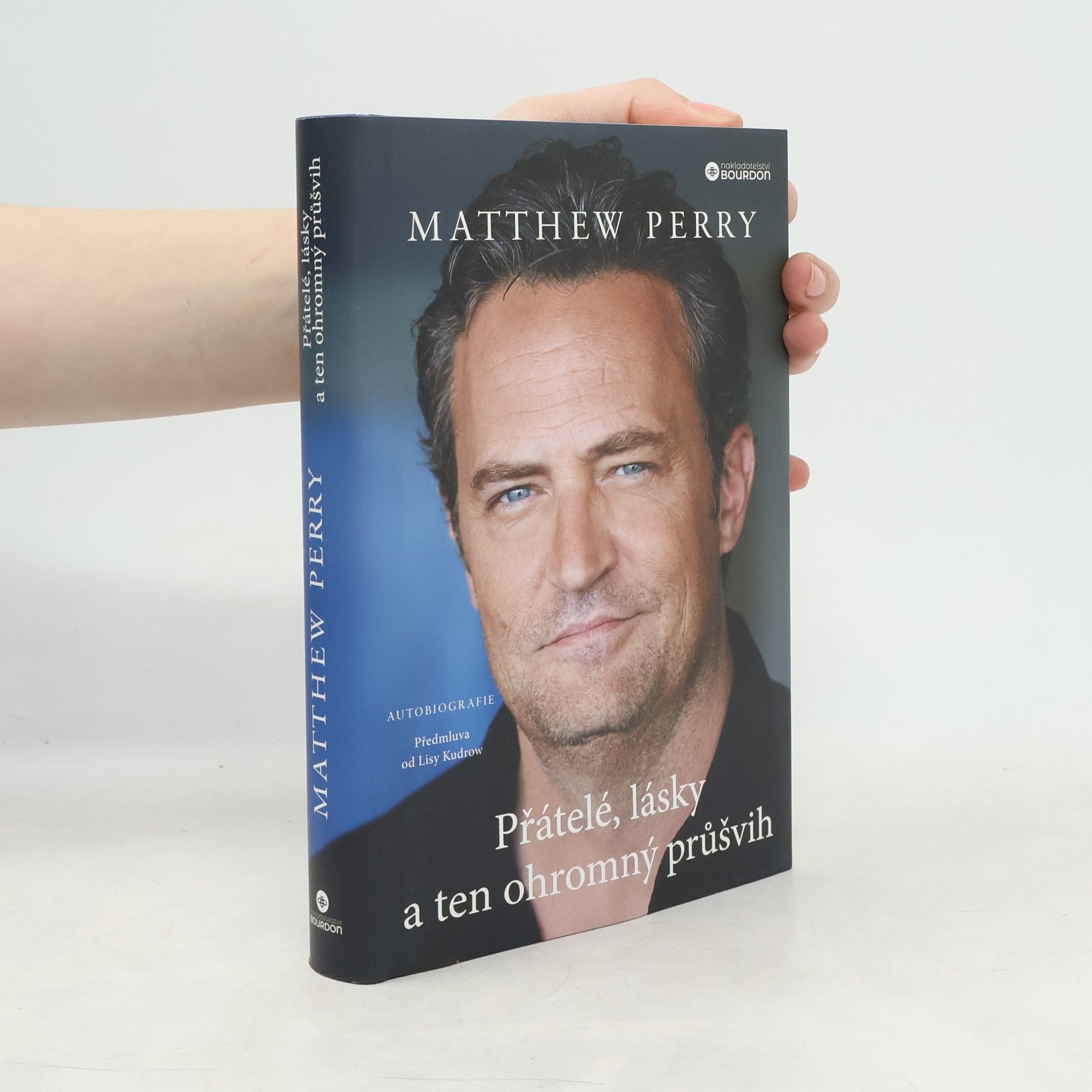 Matthew Perry Přátelé, lásky a ten ohromný průšvih