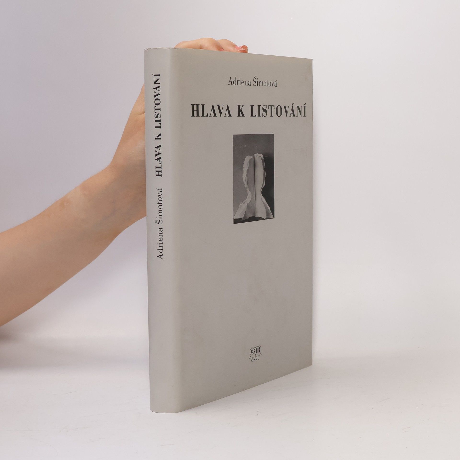 Adriena Šimotová Hlava k listování