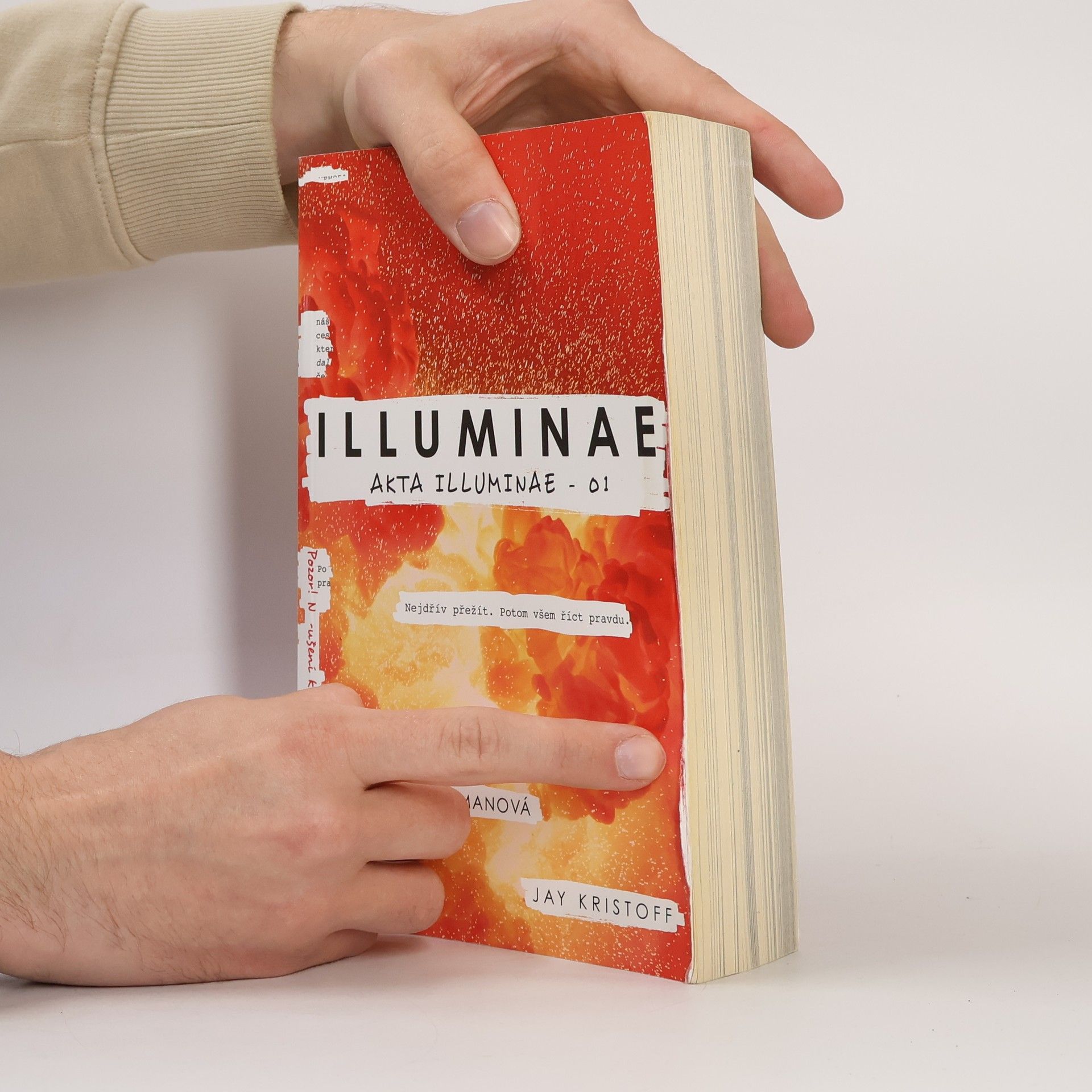 Amie Kaufman Illuminae