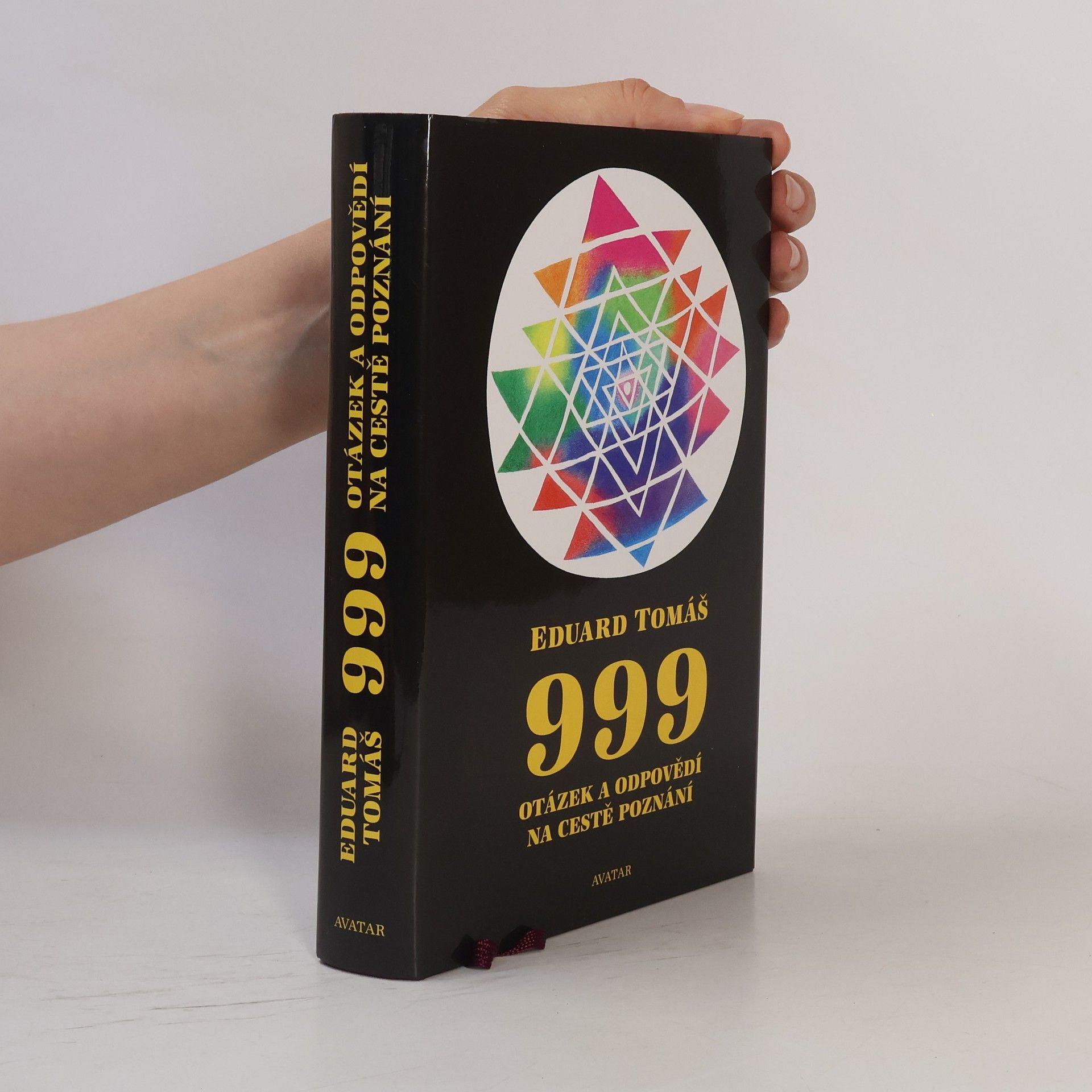 Eduard Tomáš 999 otázek a odpovědí na cestě poznání