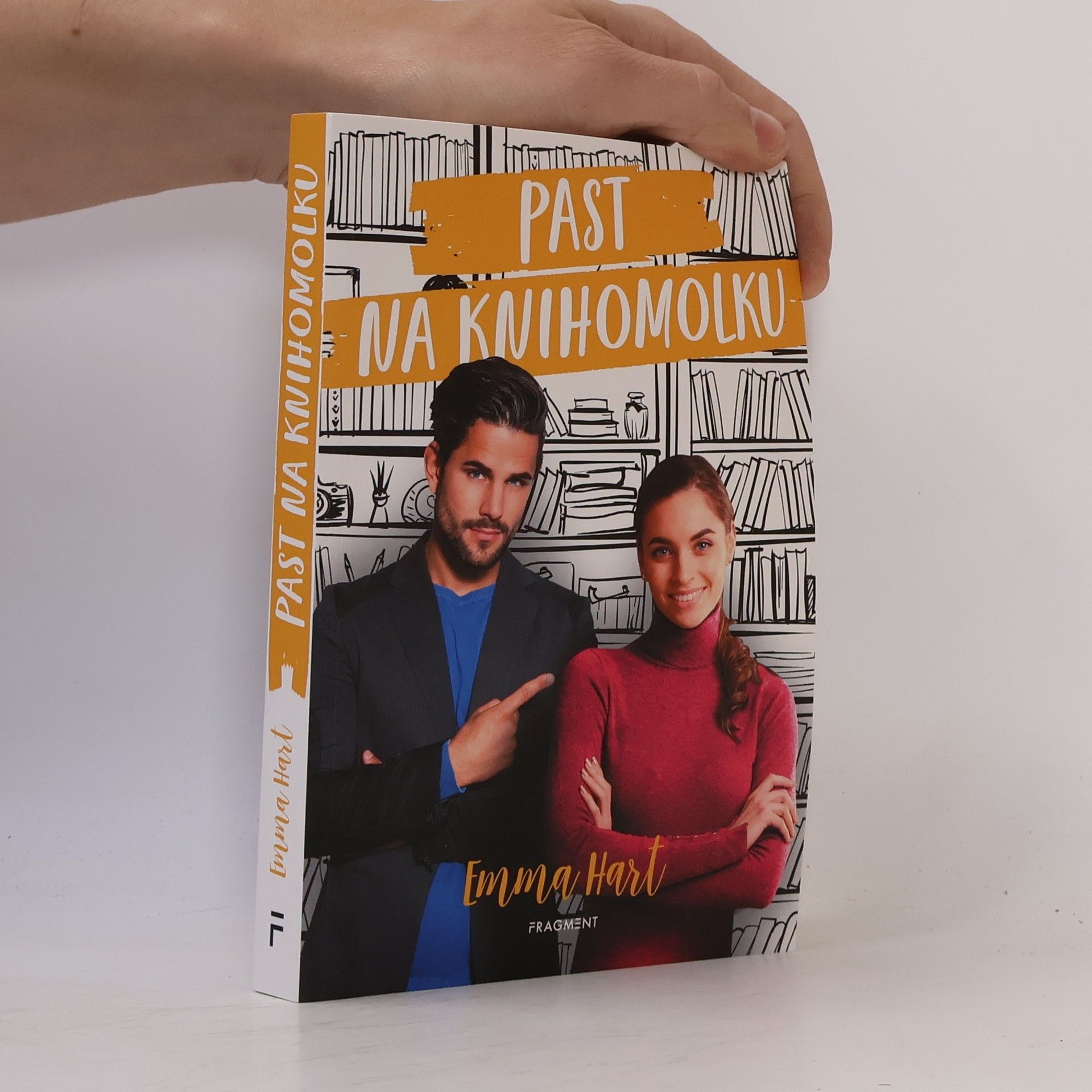 Emma Hart Past na knihomolku