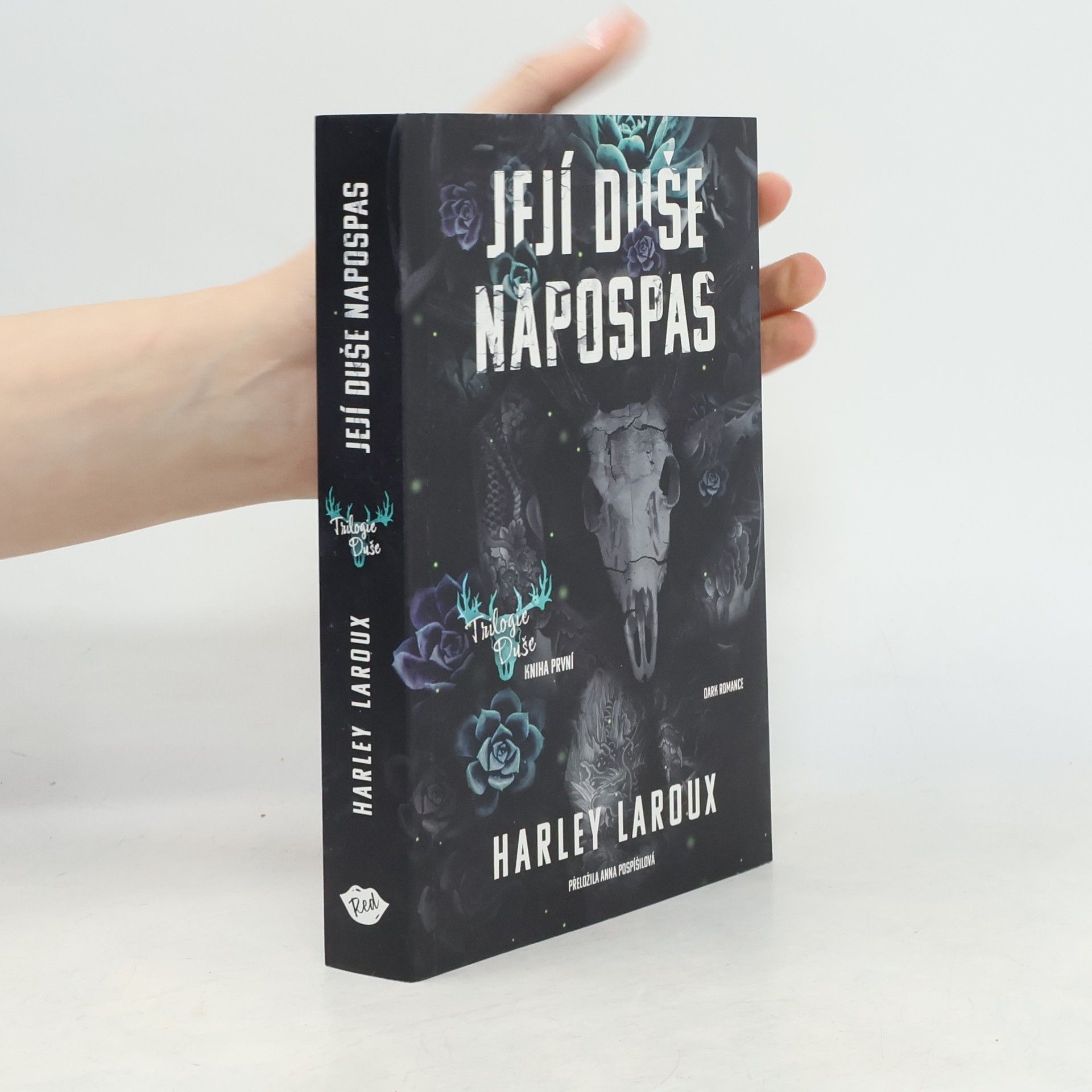 Harley Laroux Její duše napospas