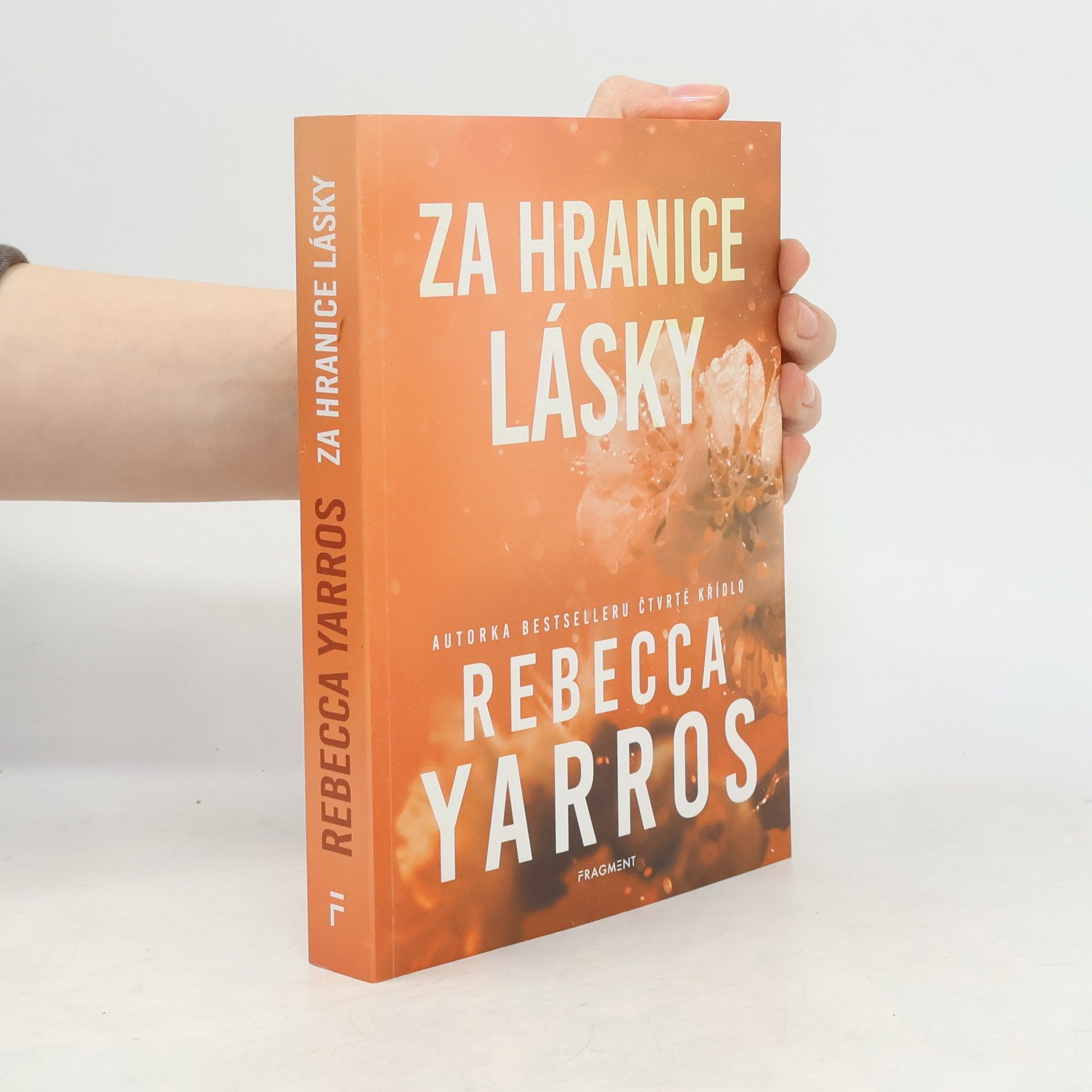 Rebecca Yarros Za hranice lásky