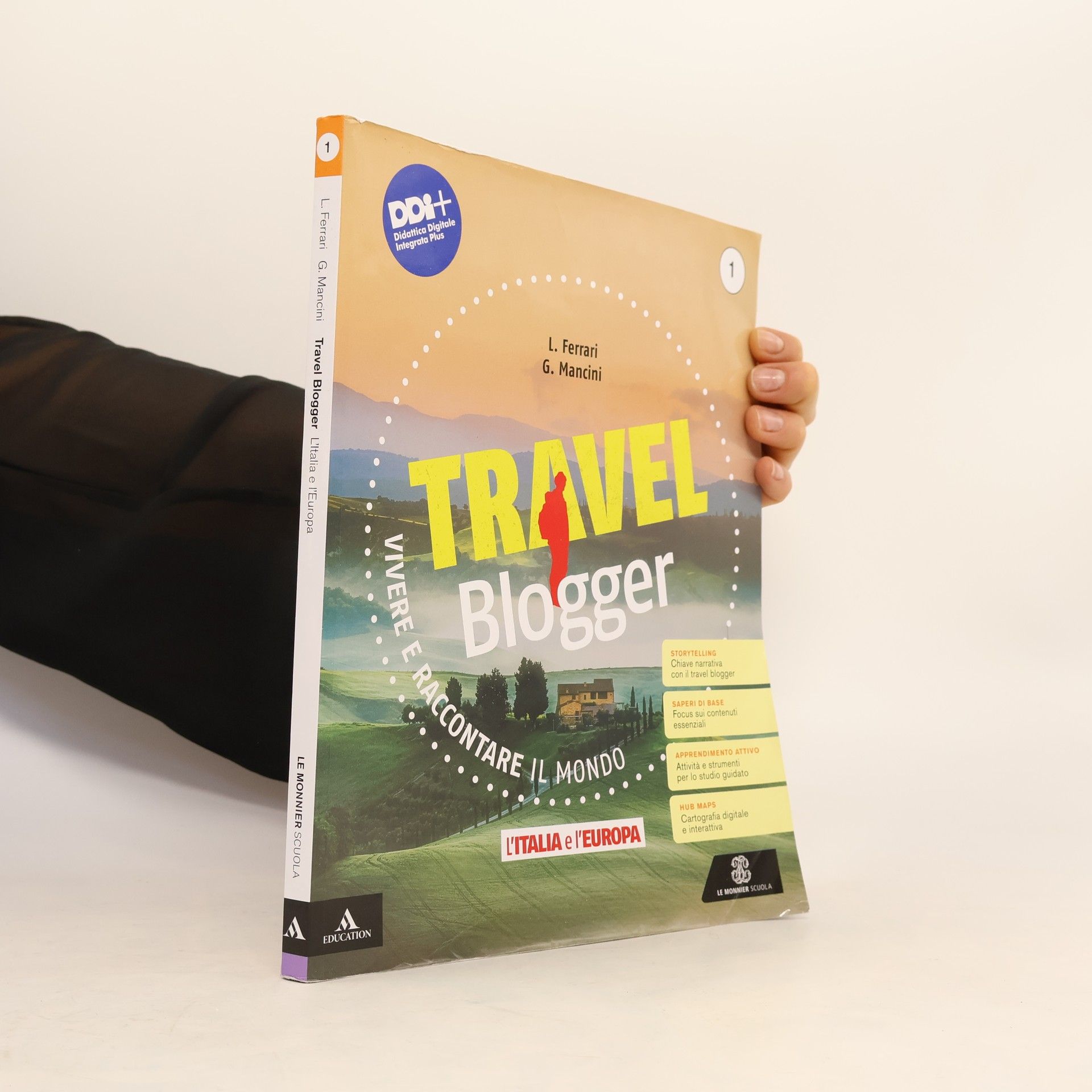 G. Mancini Travel Blogger