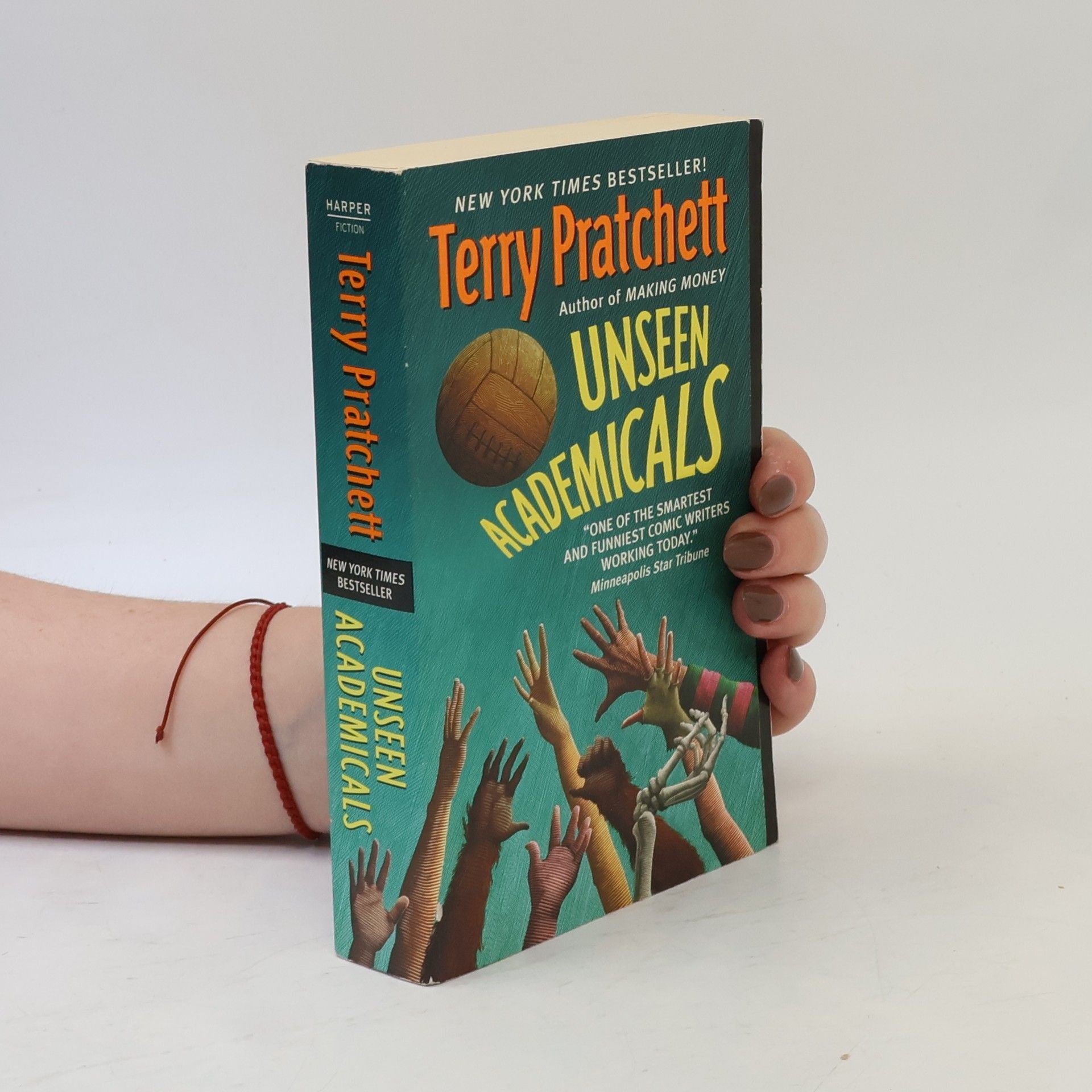 Terry Pratchett Unseen academicals