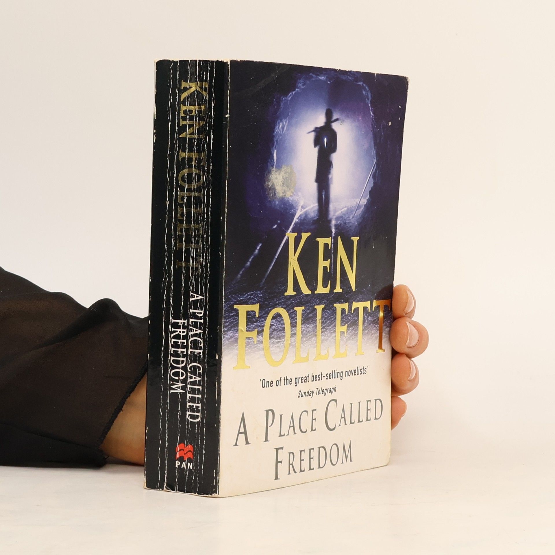Ken Follett A place called freedom