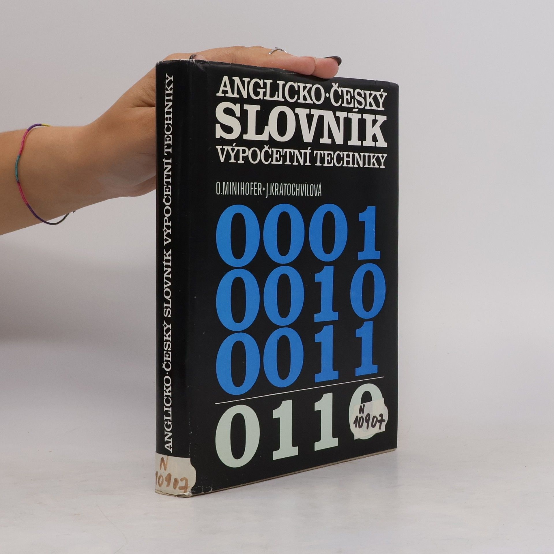 Jindra Kratochvílová Anglicko-český slovník výpočetní techniky