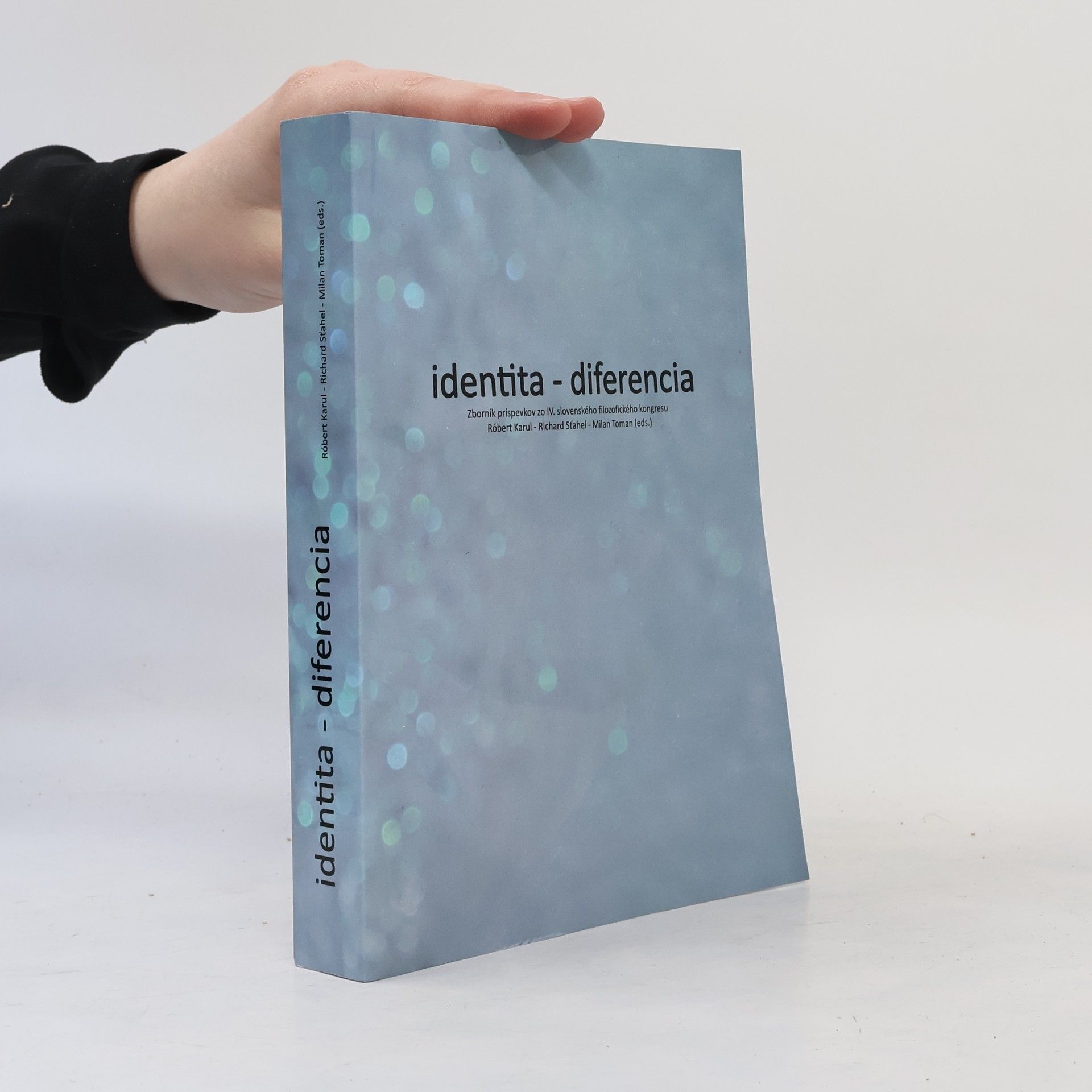 Identita - Diferencia